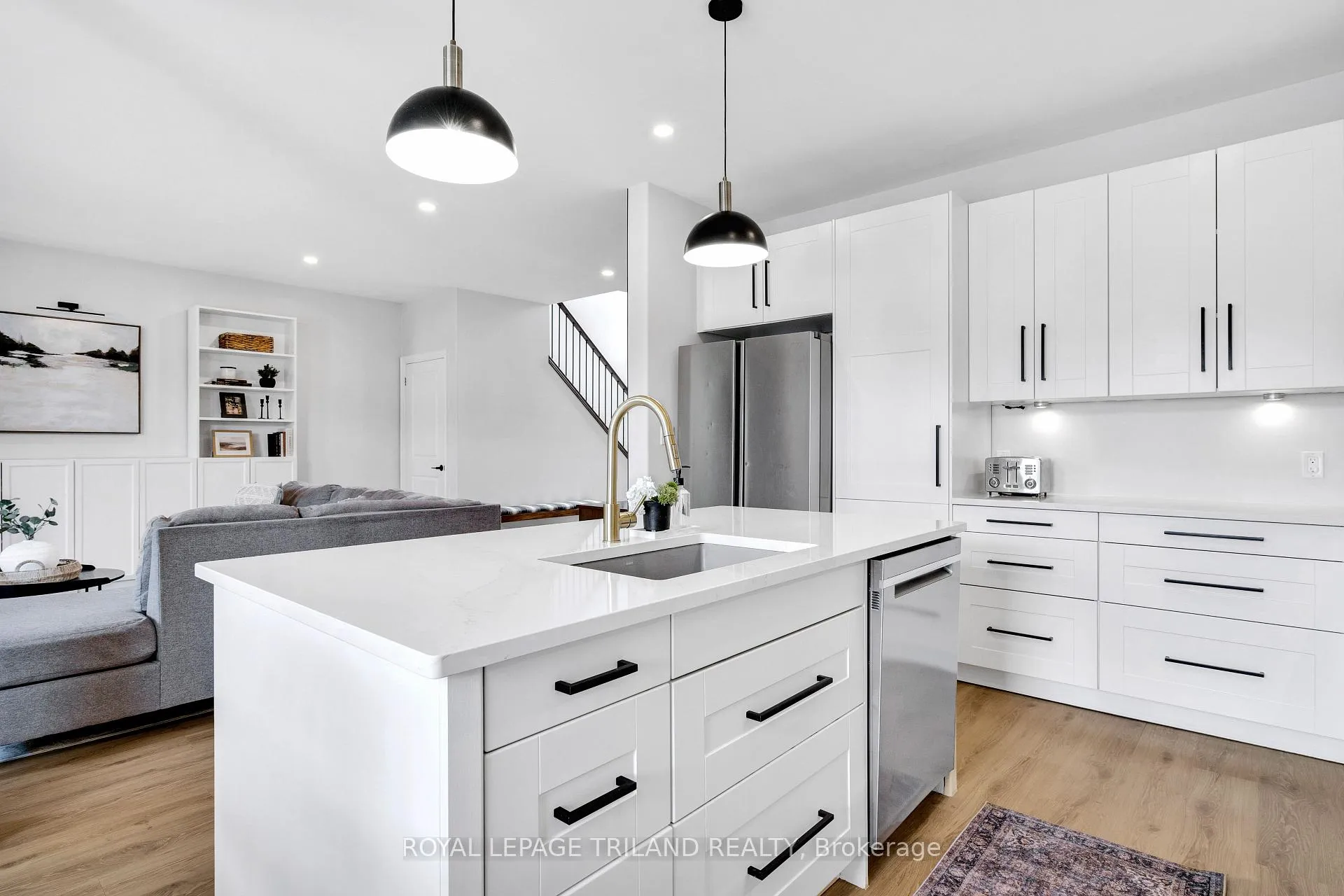 Photo 20 of 731 Springwood Crescent, London, North E — HOMEH