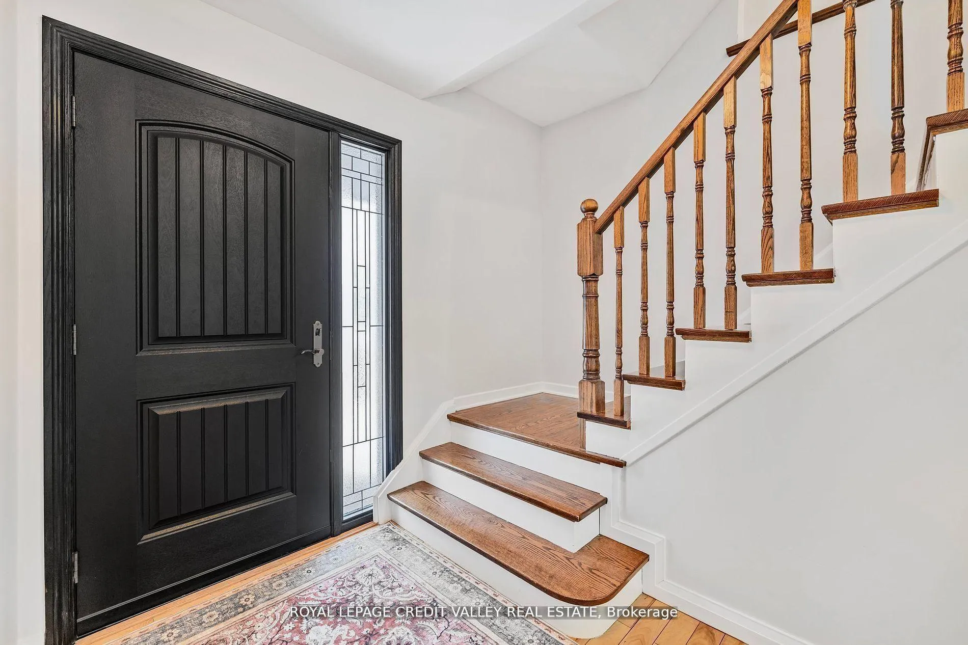 Photo 6 of 36 Lockton Crescent, Brampton, Brampton East — HOMEH
