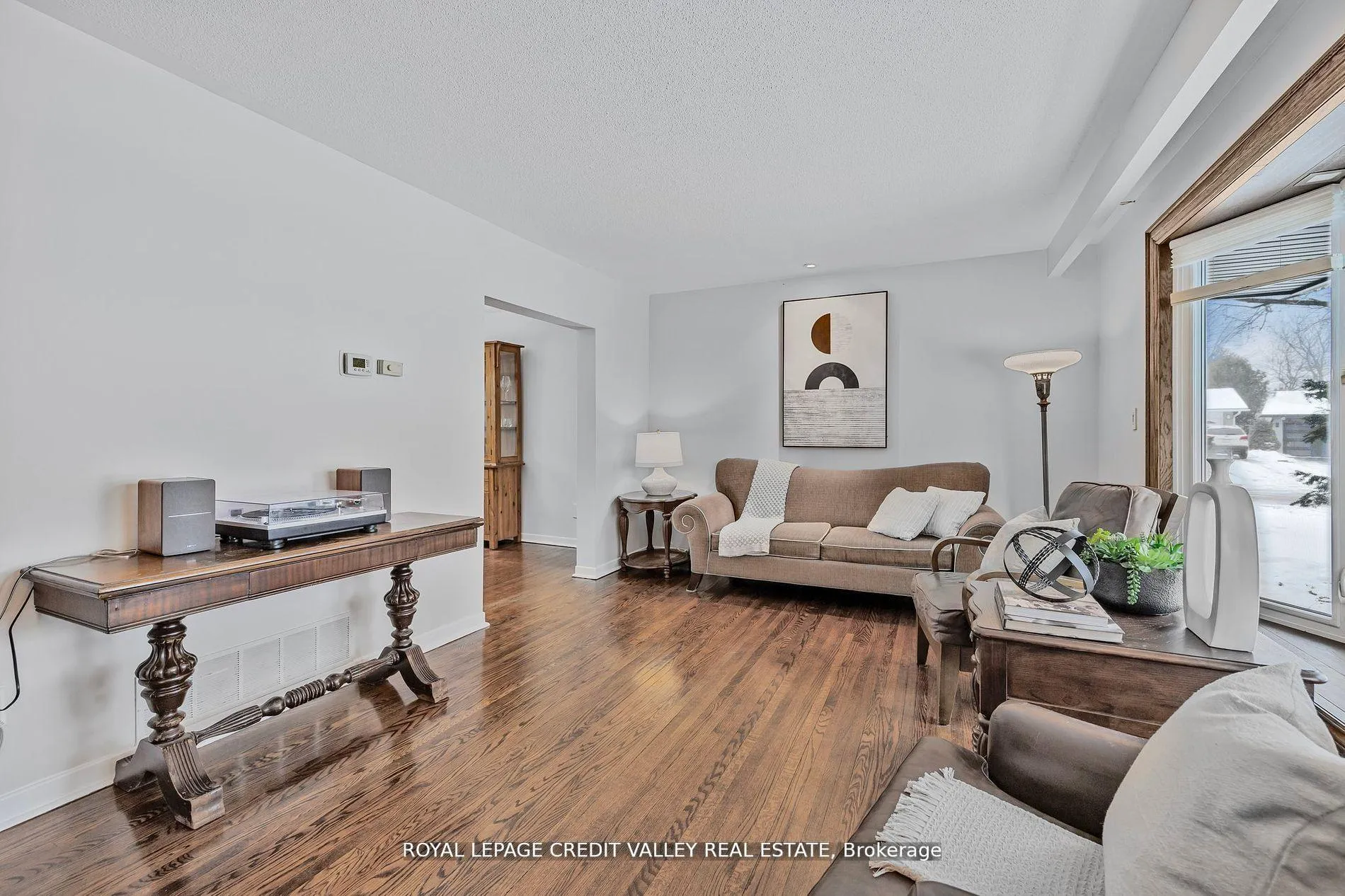 Photo 9 of 36 Lockton Crescent, Brampton, Brampton East — HOMEH