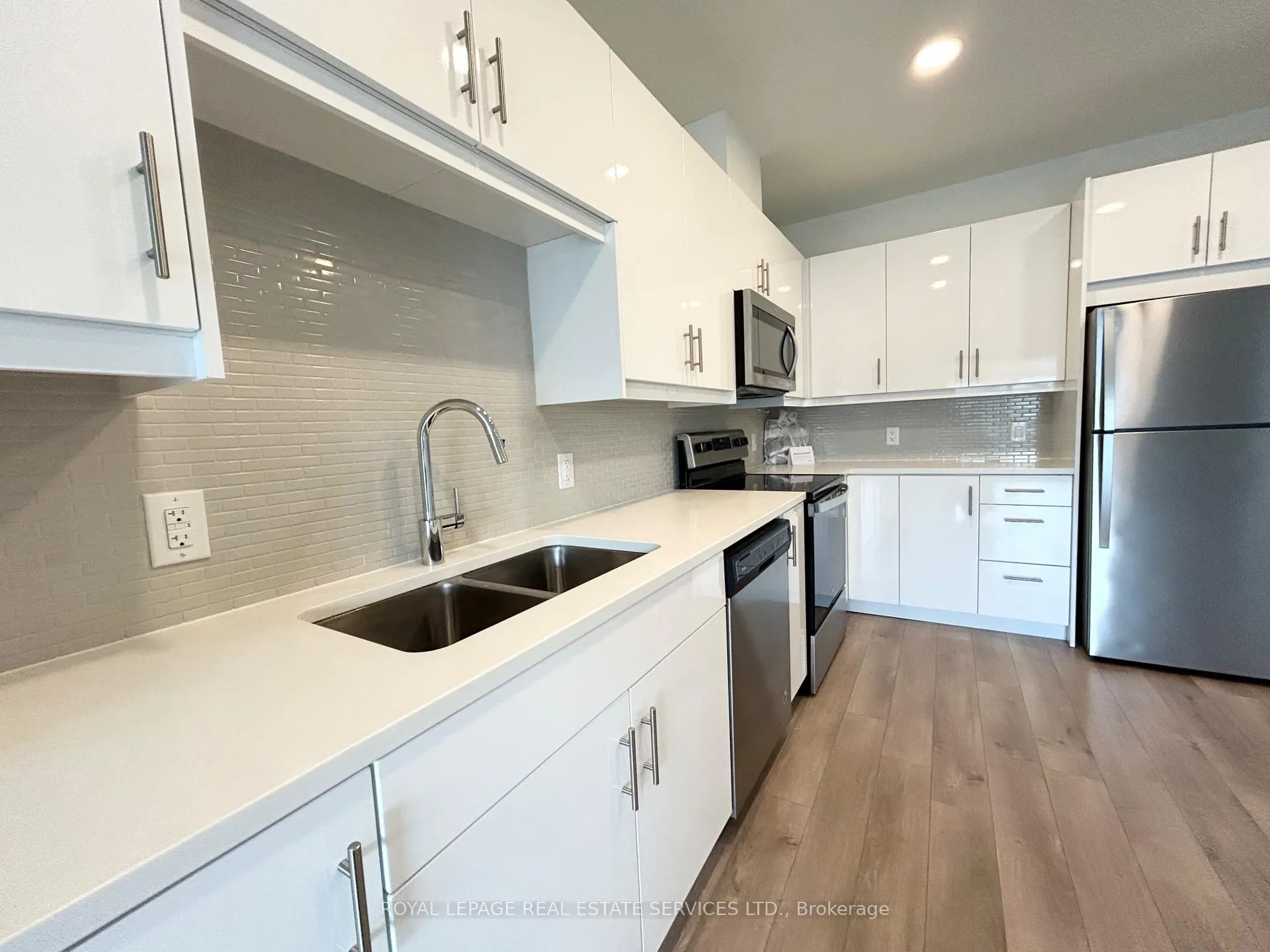 Photo 6 of Unit 204, 144 Watson Road N, Guelph, Grange Road — HOMEH