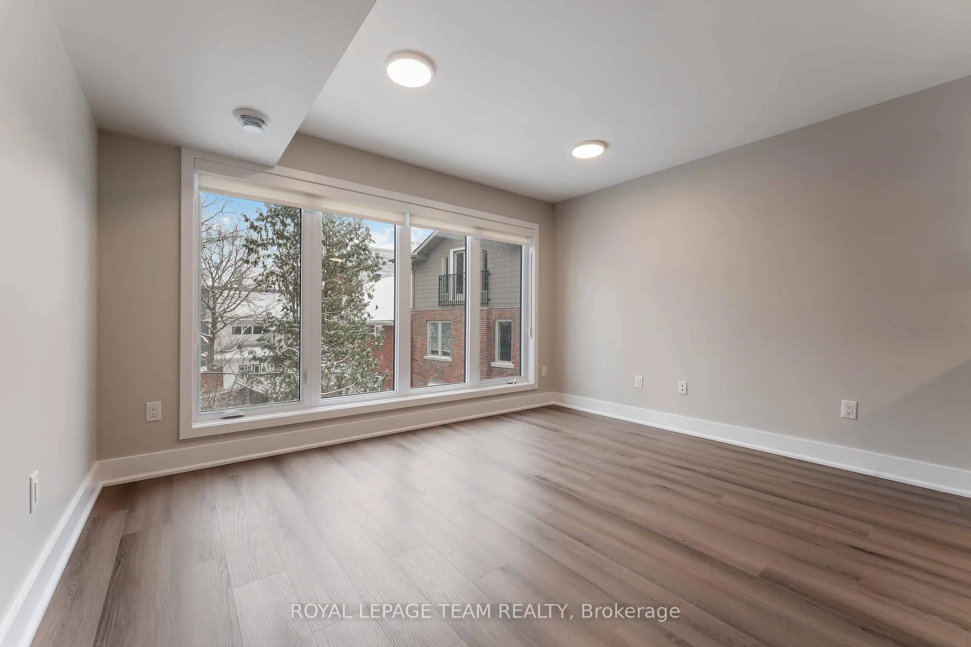 Photo 4 of Unit 6, 342 Fifth Avenue, Ottawa, Glebe — HOMEH