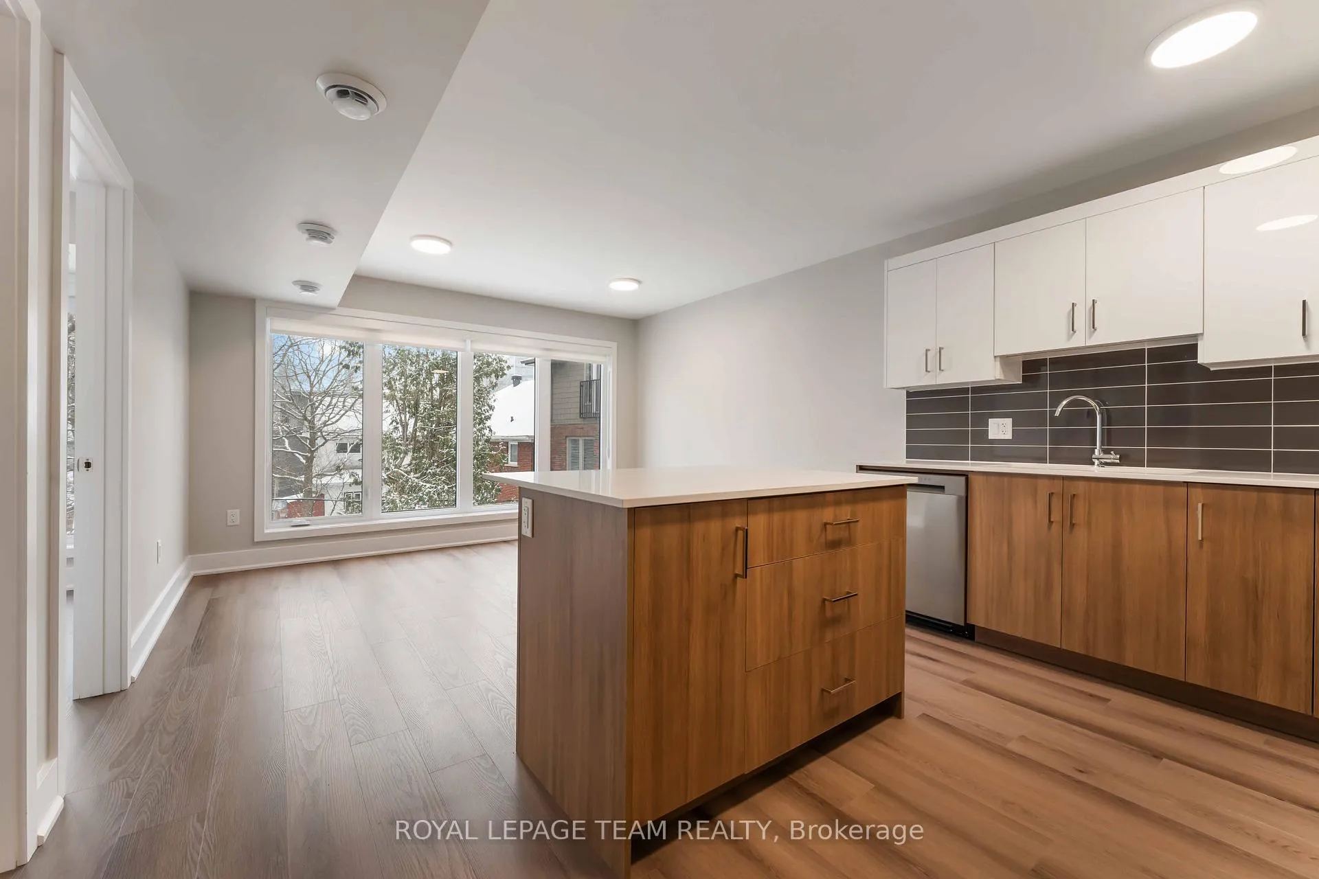 Photo 10 of Unit 6, 342 Fifth Avenue, Ottawa, Glebe — HOMEH