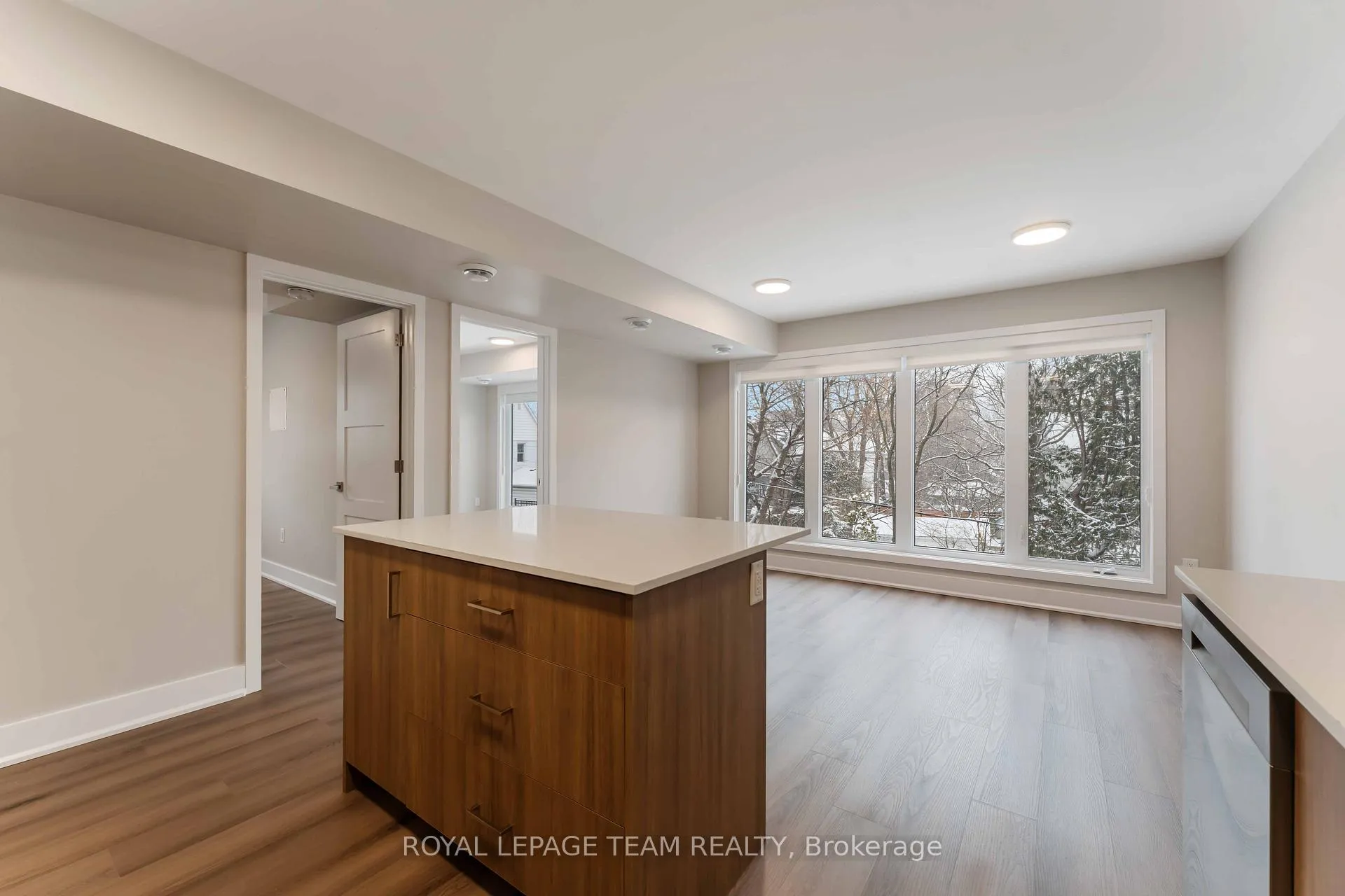 Photo 13 of Unit 6, 342 Fifth Avenue, Ottawa, Glebe — HOMEH