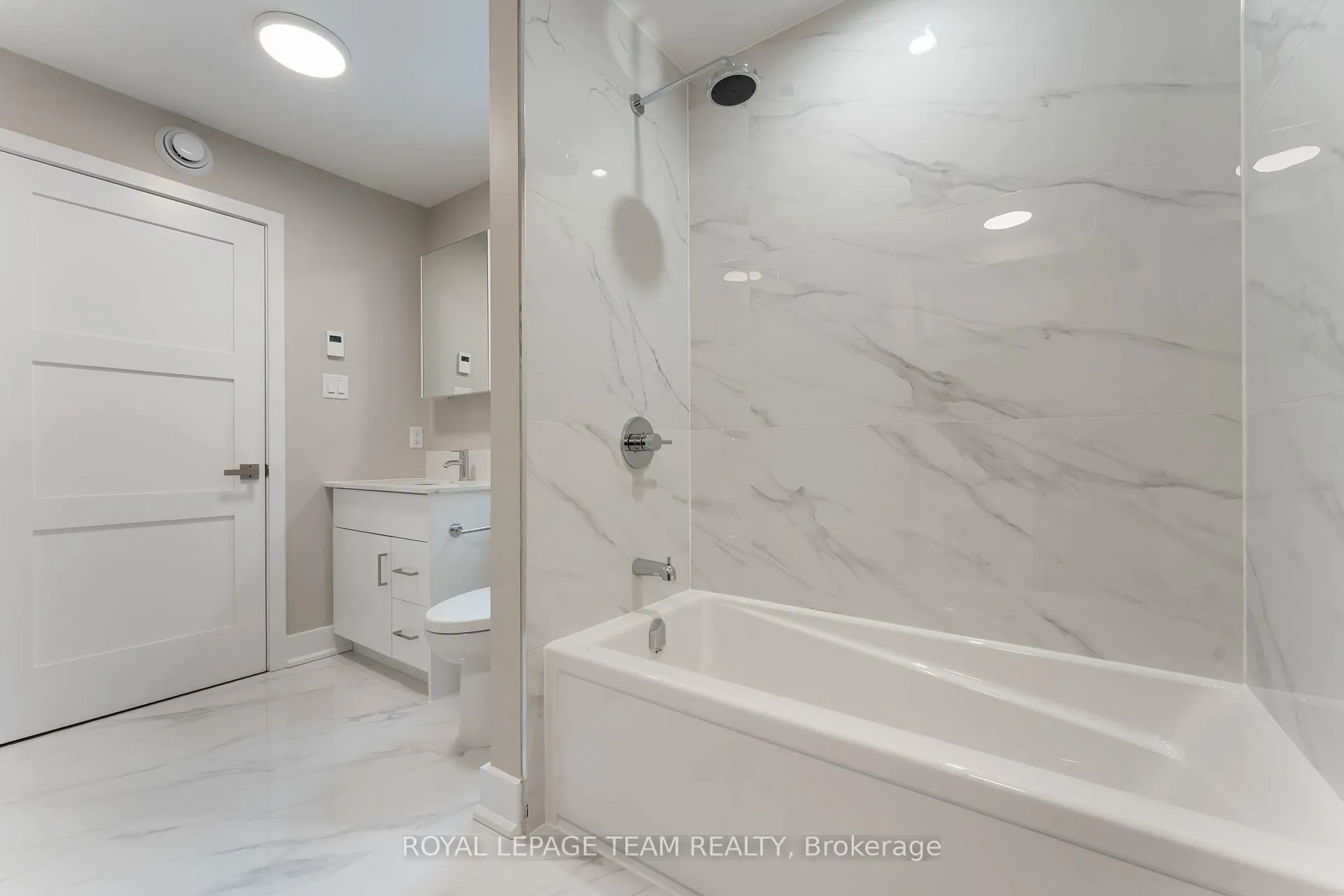 Photo 23 of Unit 6, 342 Fifth Avenue, Ottawa, Glebe — HOMEH