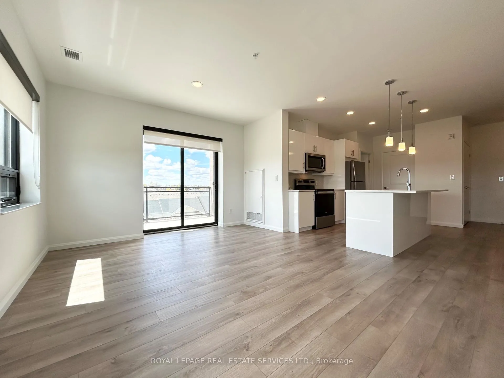 Photo 8 of Unit 601, 144 Watson Road N, Guelph, Grange Road — HOMEH