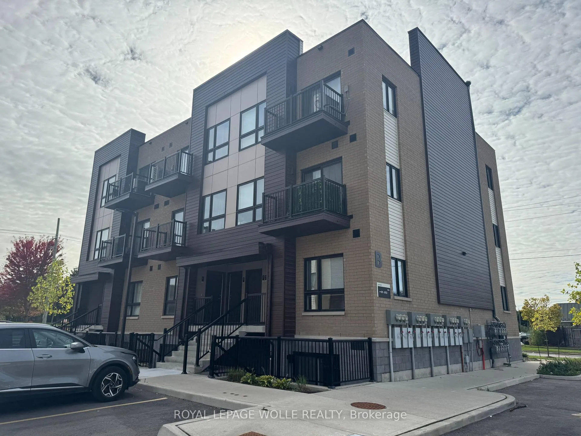 Photo 1 of Unit B10, 10 Palace Street, Kitchener — HOMEH