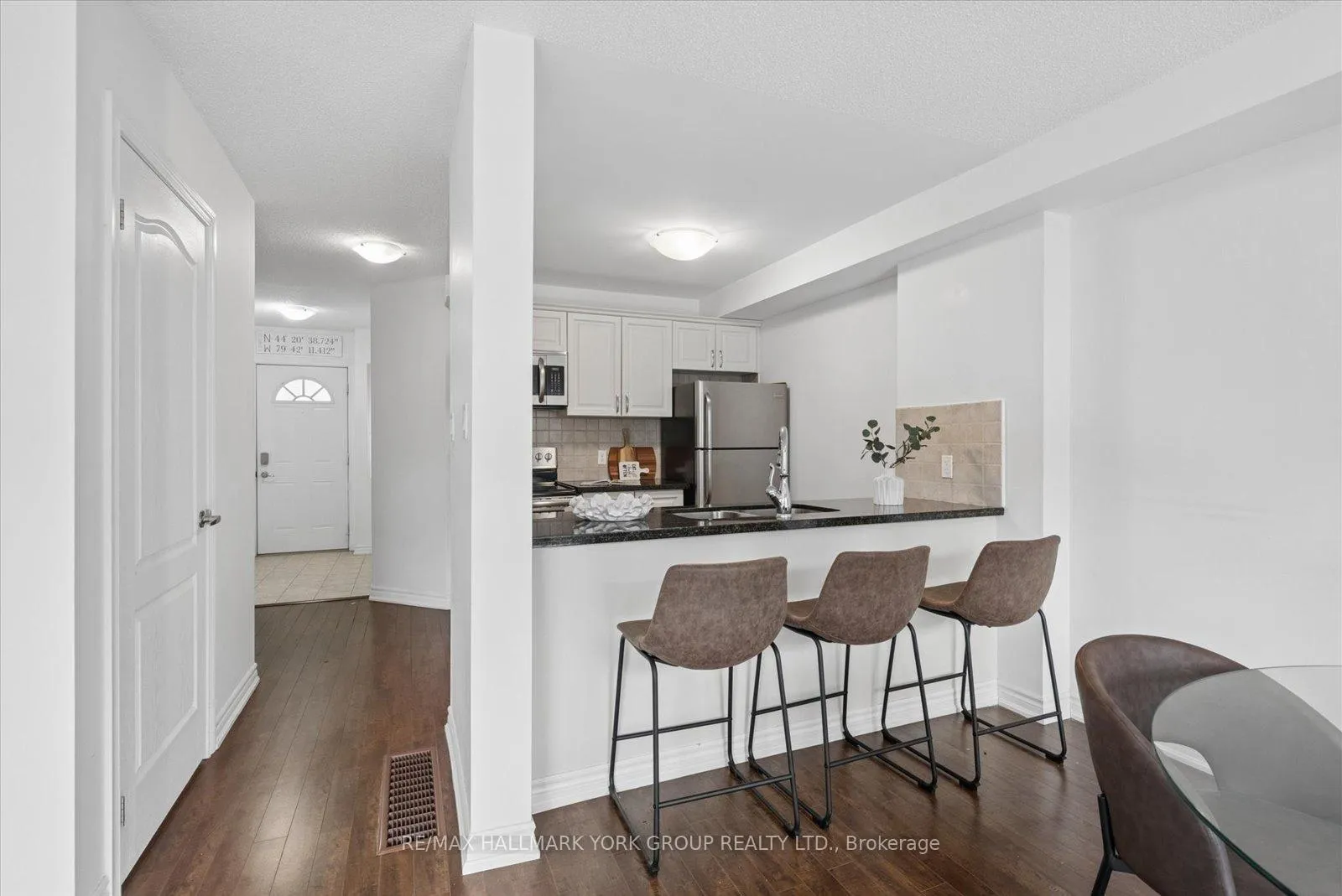 Photo 13 of Unit 70, 50 Southwoods Crescent, Barrie, Holly — HOMEH
