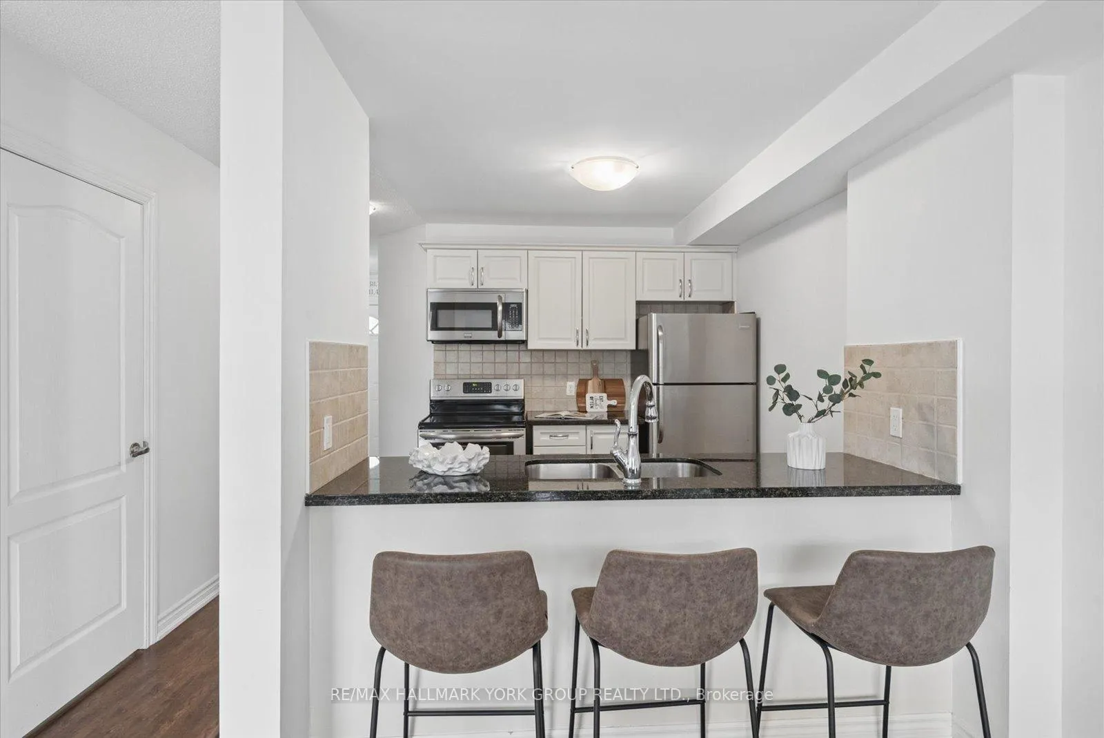 Photo 14 of Unit 70, 50 Southwoods Crescent, Barrie, Holly — HOMEH