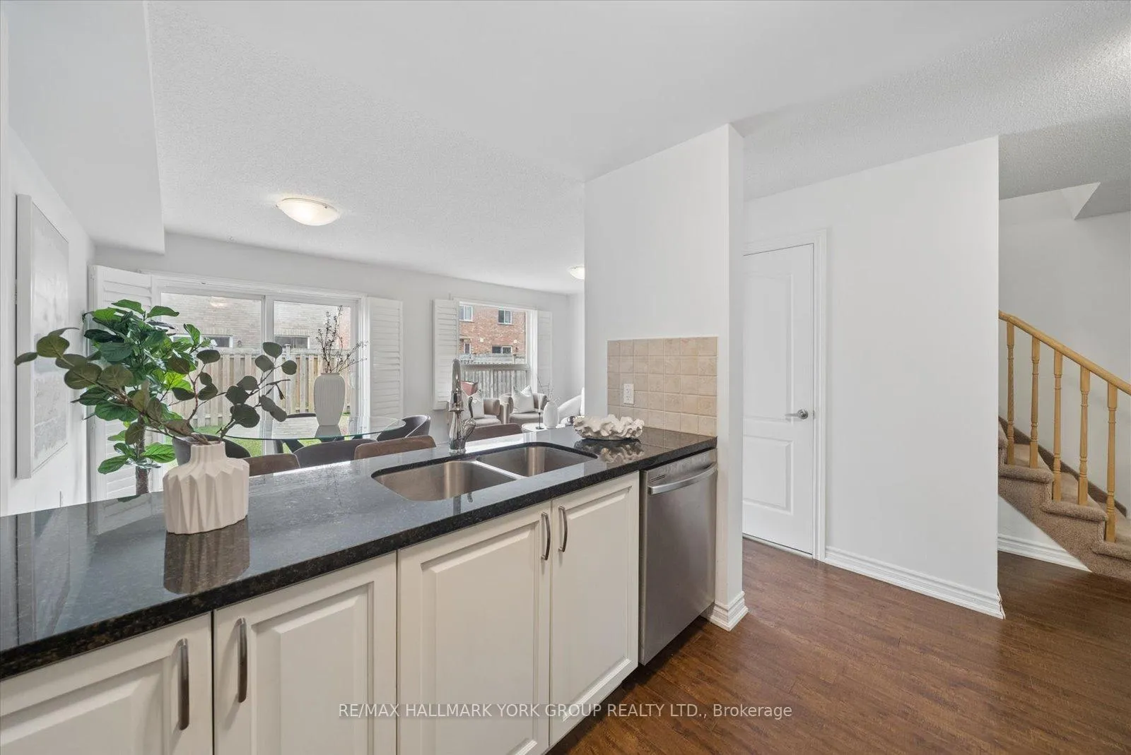 Photo 16 of Unit 70, 50 Southwoods Crescent, Barrie, Holly — HOMEH