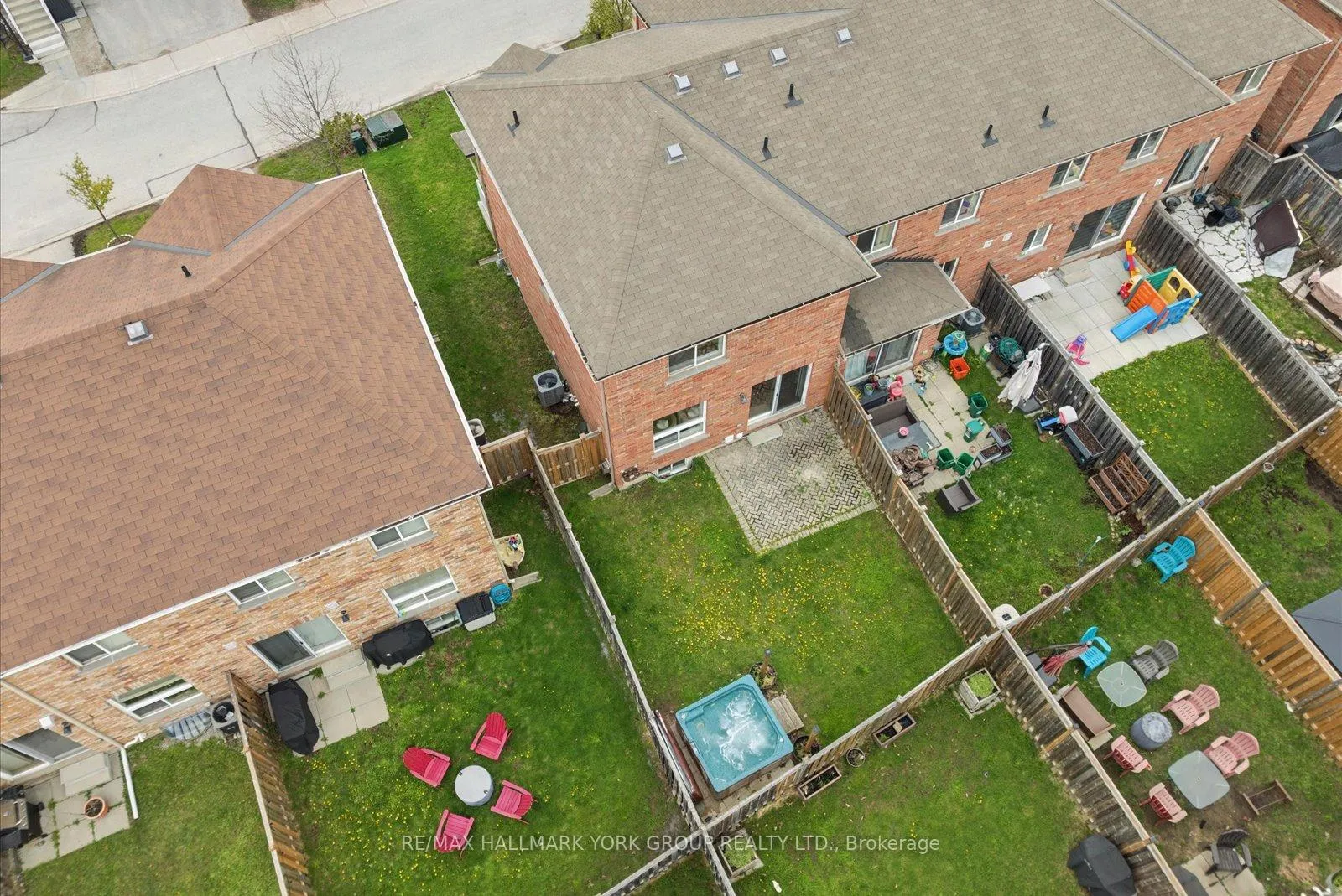 Photo 39 of Unit 70, 50 Southwoods Crescent, Barrie, Holly — HOMEH