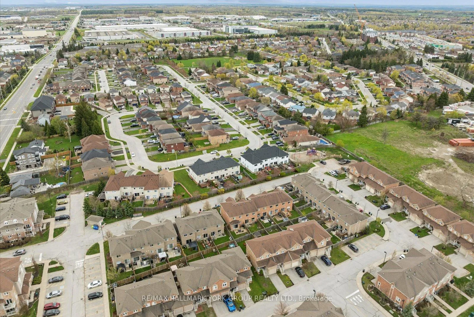 Photo 49 of Unit 70, 50 Southwoods Crescent, Barrie, Holly — HOMEH