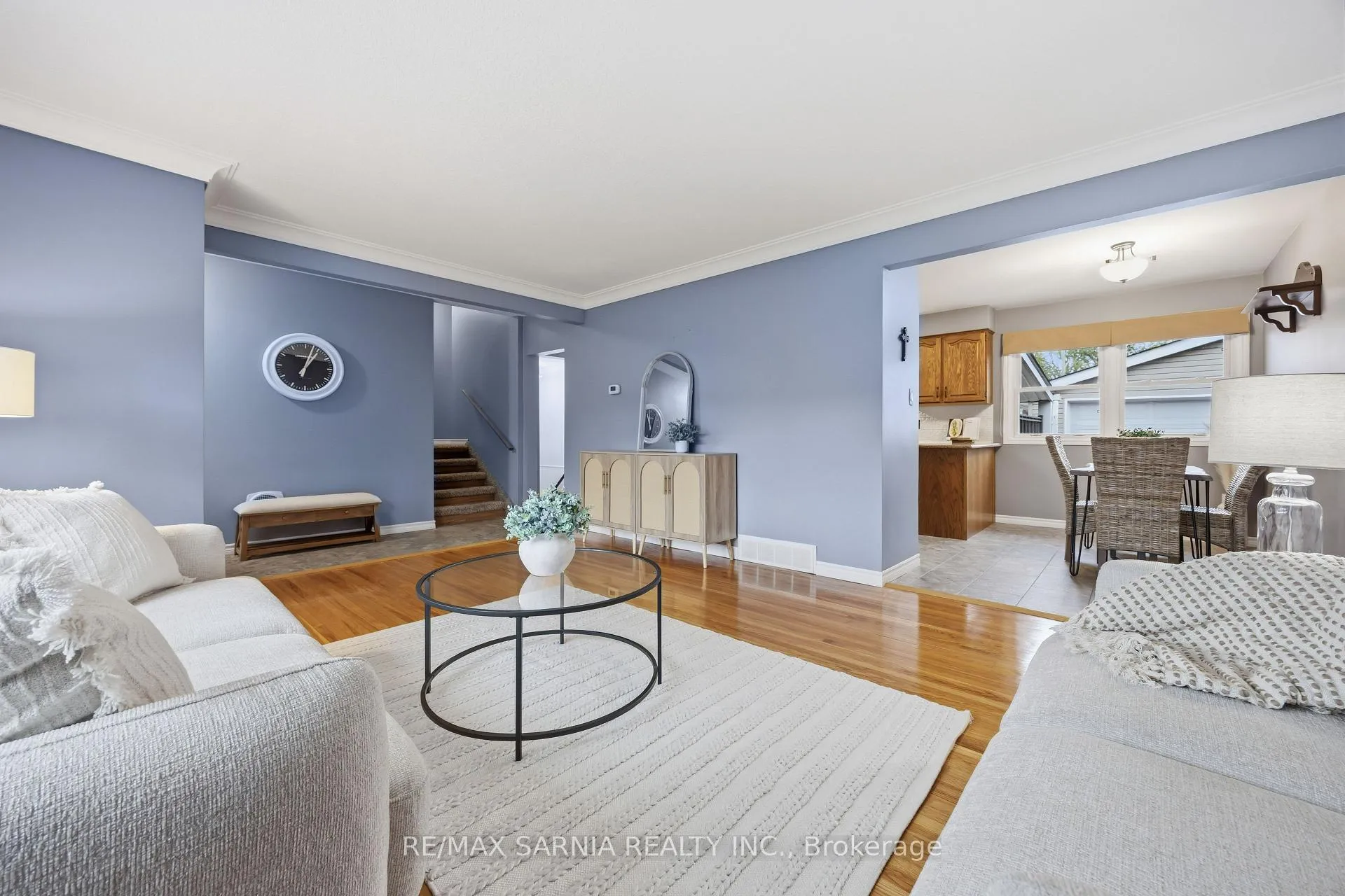 Photo 11 of 1088 Guthrie Drive E, Sarnia — HOMEH