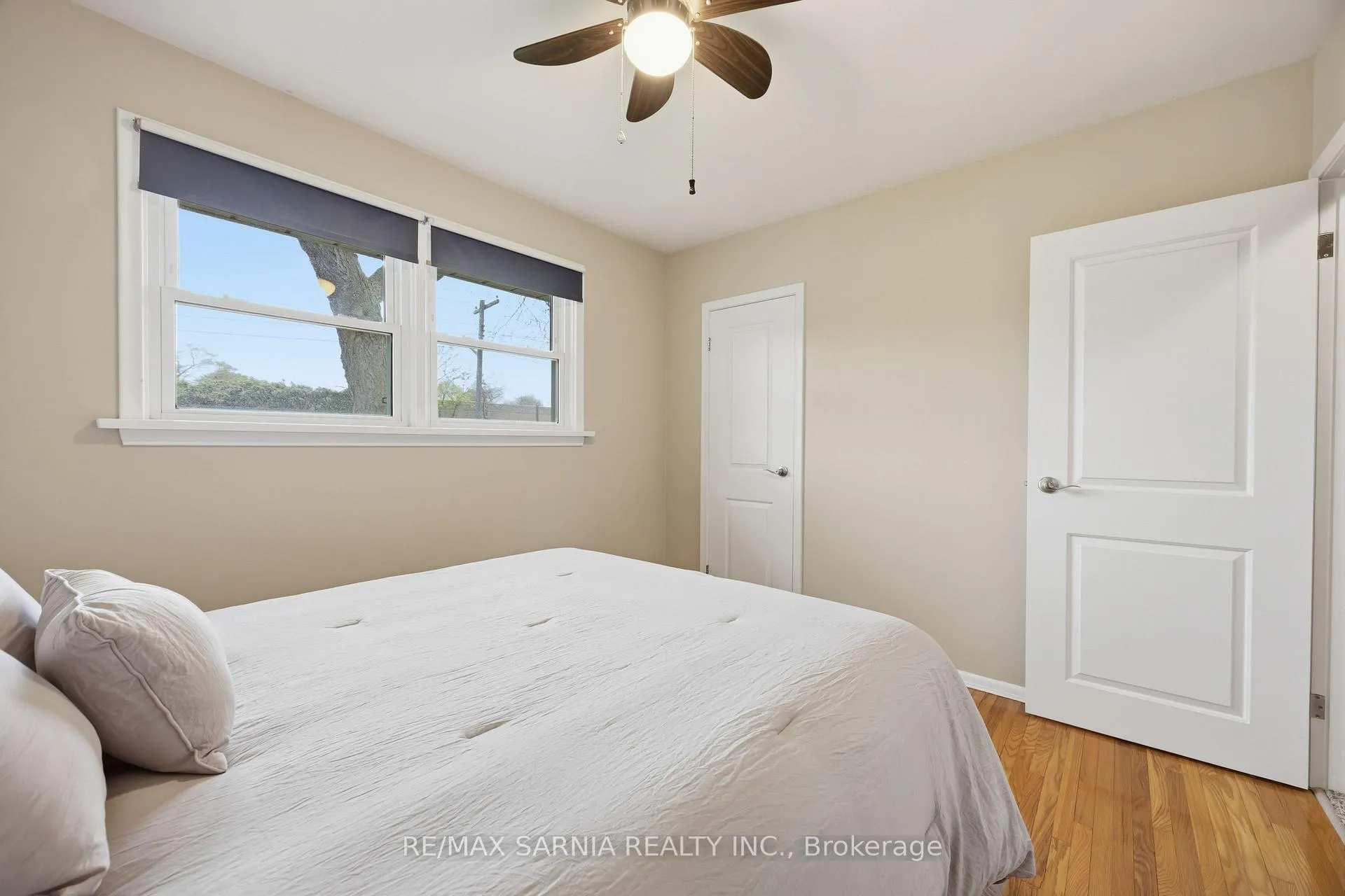 Photo 20 of 1088 Guthrie Drive E, Sarnia — HOMEH