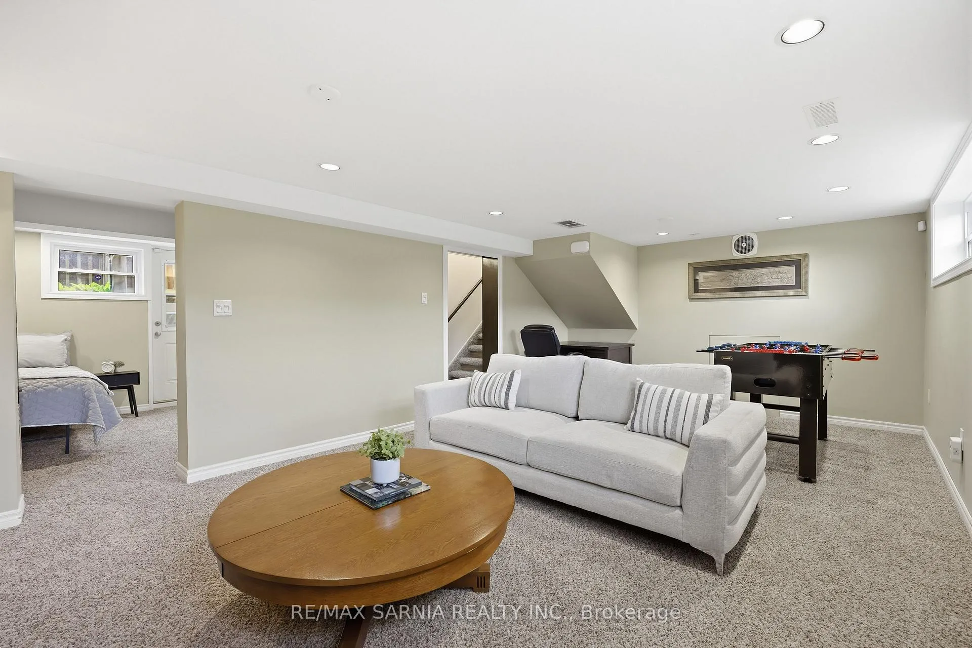 Photo 26 of 1088 Guthrie Drive E, Sarnia — HOMEH
