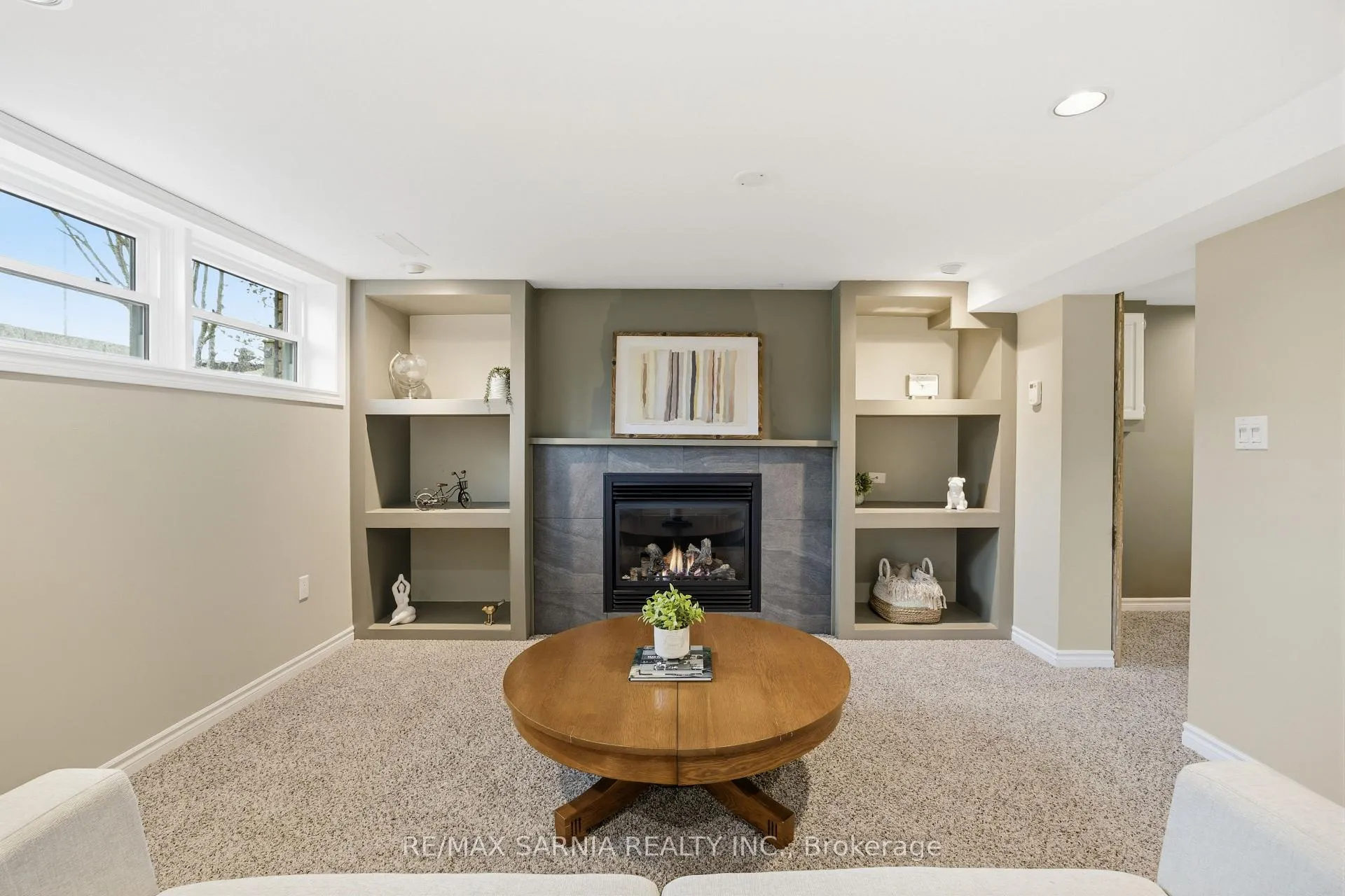 Photo 27 of 1088 Guthrie Drive E, Sarnia — HOMEH