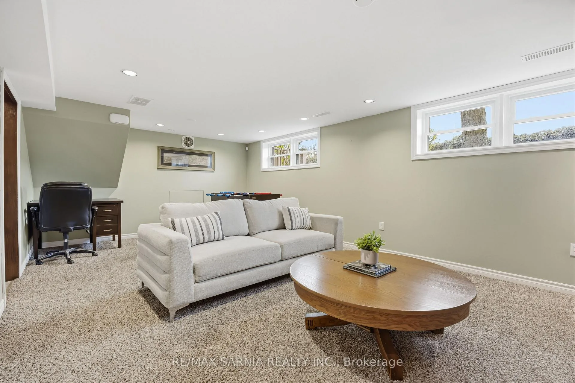 Photo 29 of 1088 Guthrie Drive E, Sarnia — HOMEH