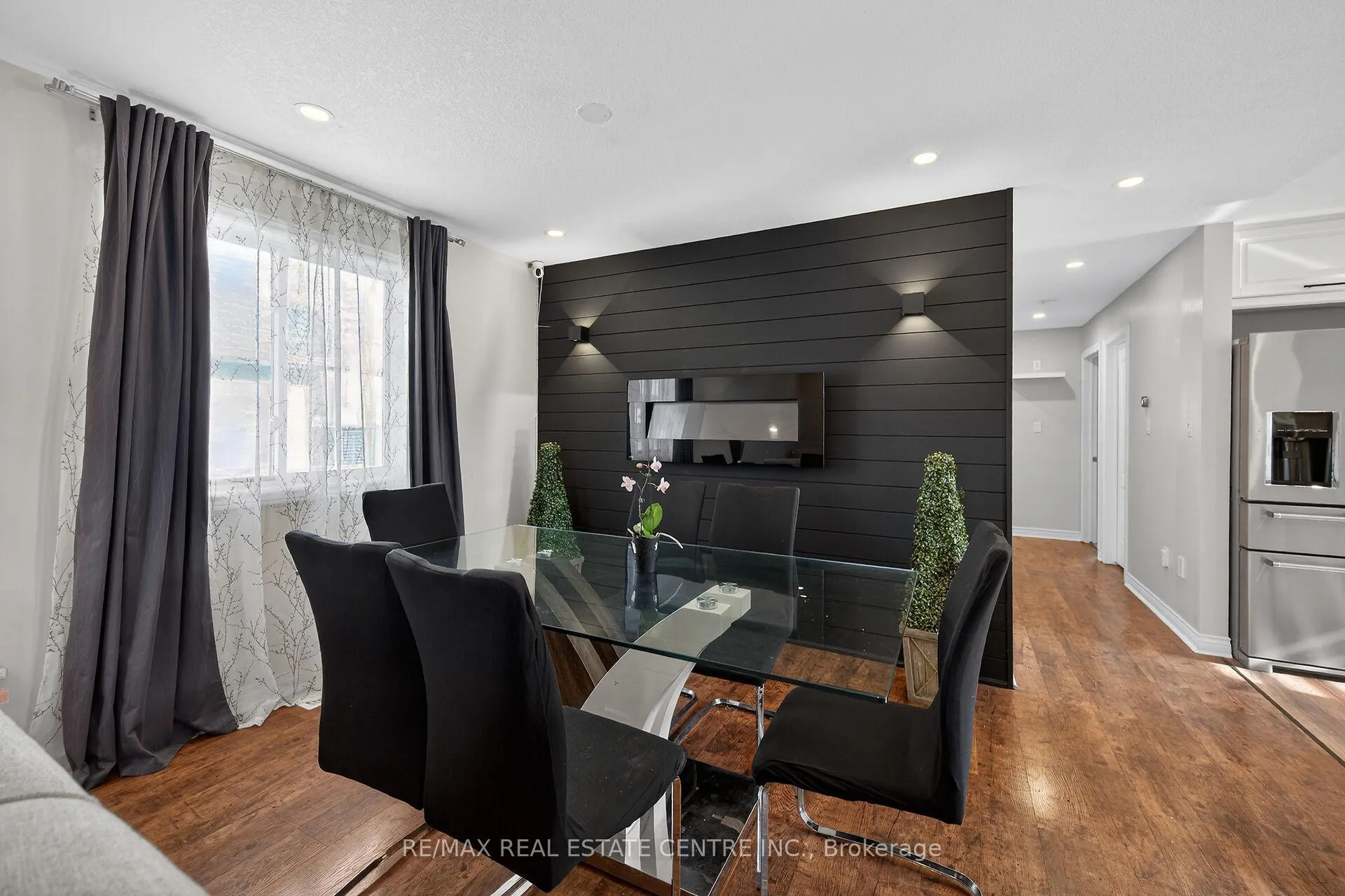 Photo 12 of 36 Longview Court, Hamilton, Mount Hope — HOMEH