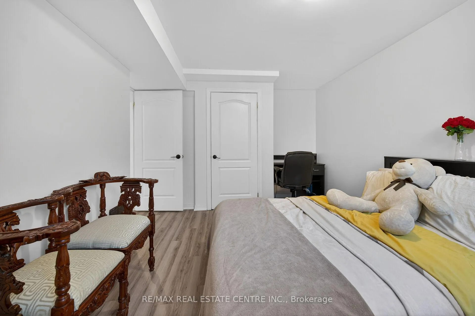 Photo 40 of 36 Longview Court, Hamilton, Mount Hope — HOMEH