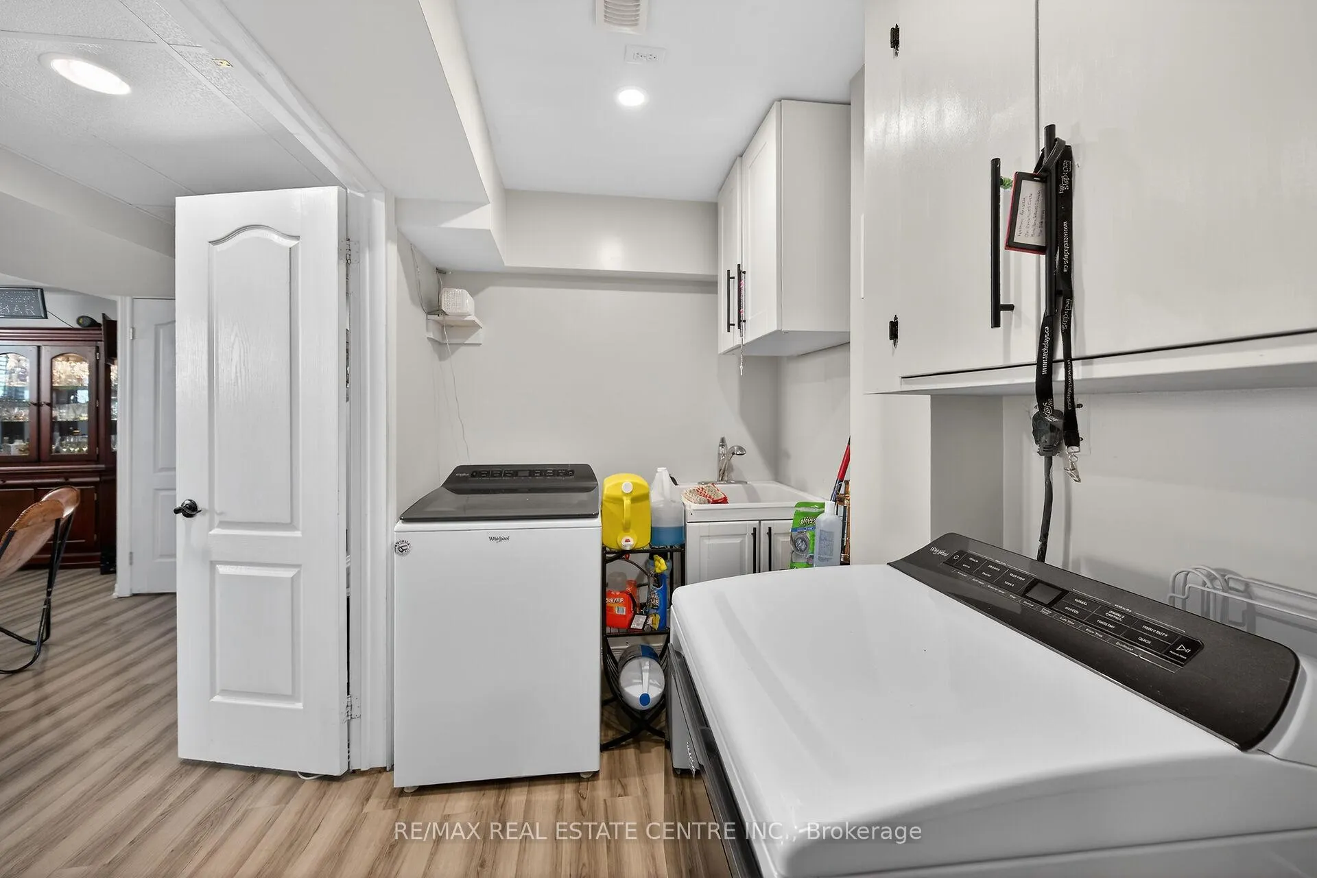 Photo 44 of 36 Longview Court, Hamilton, Mount Hope — HOMEH