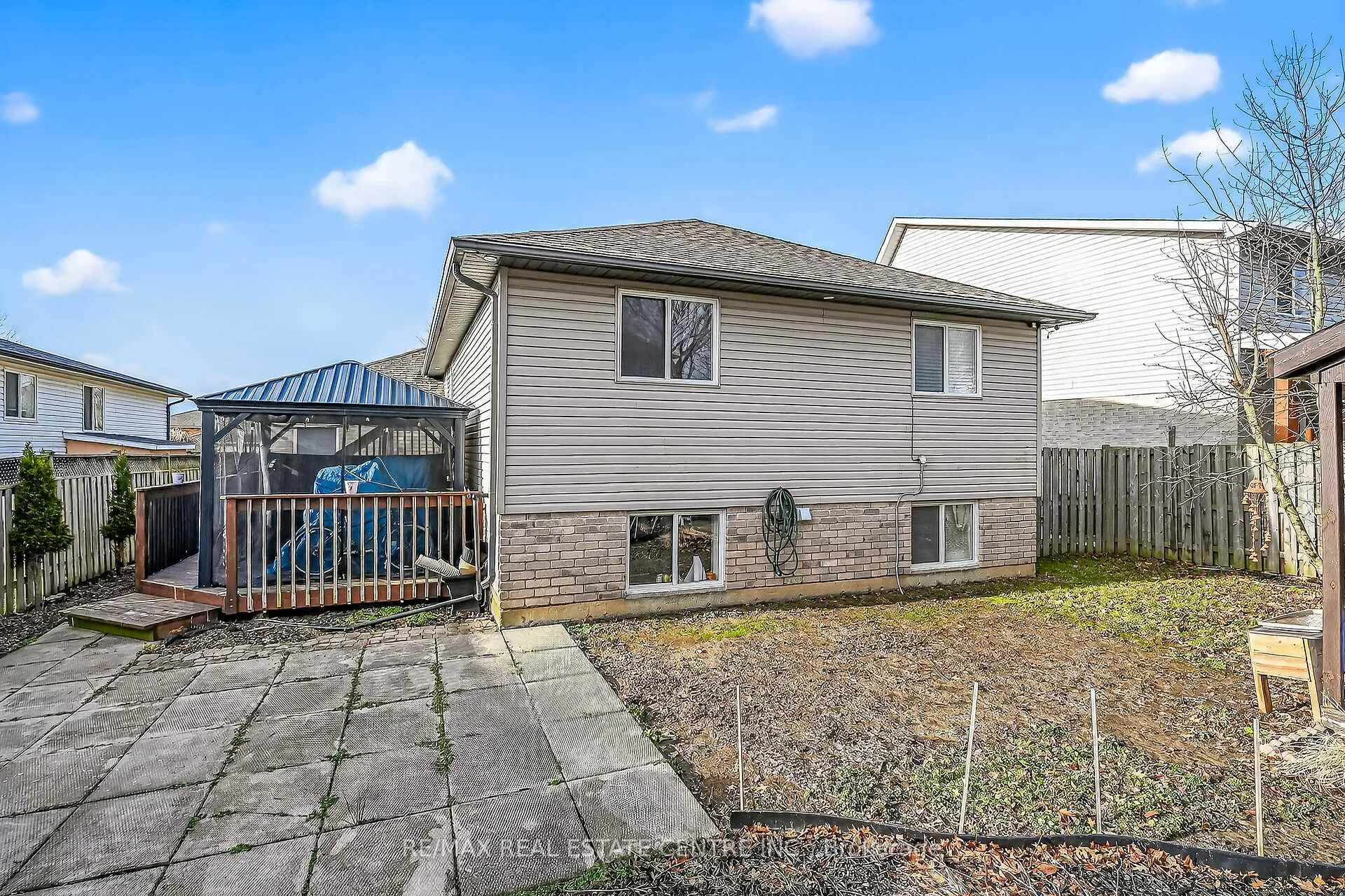 Photo 49 of 36 Longview Court, Hamilton, Mount Hope — HOMEH