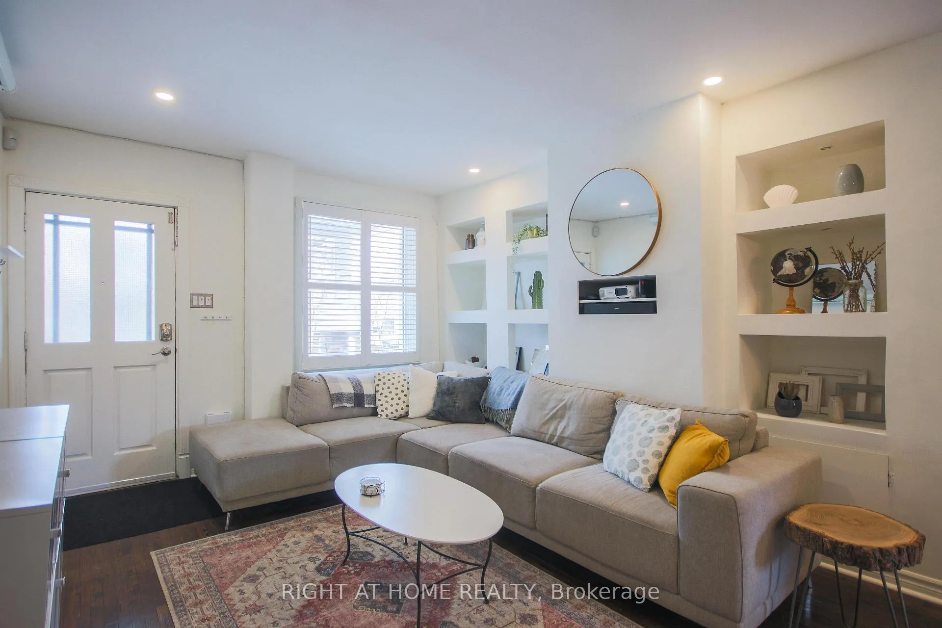 Photo 5 of 44 Rhodes Avenue, Toronto, Greenwood-Coxwell — HOMEH