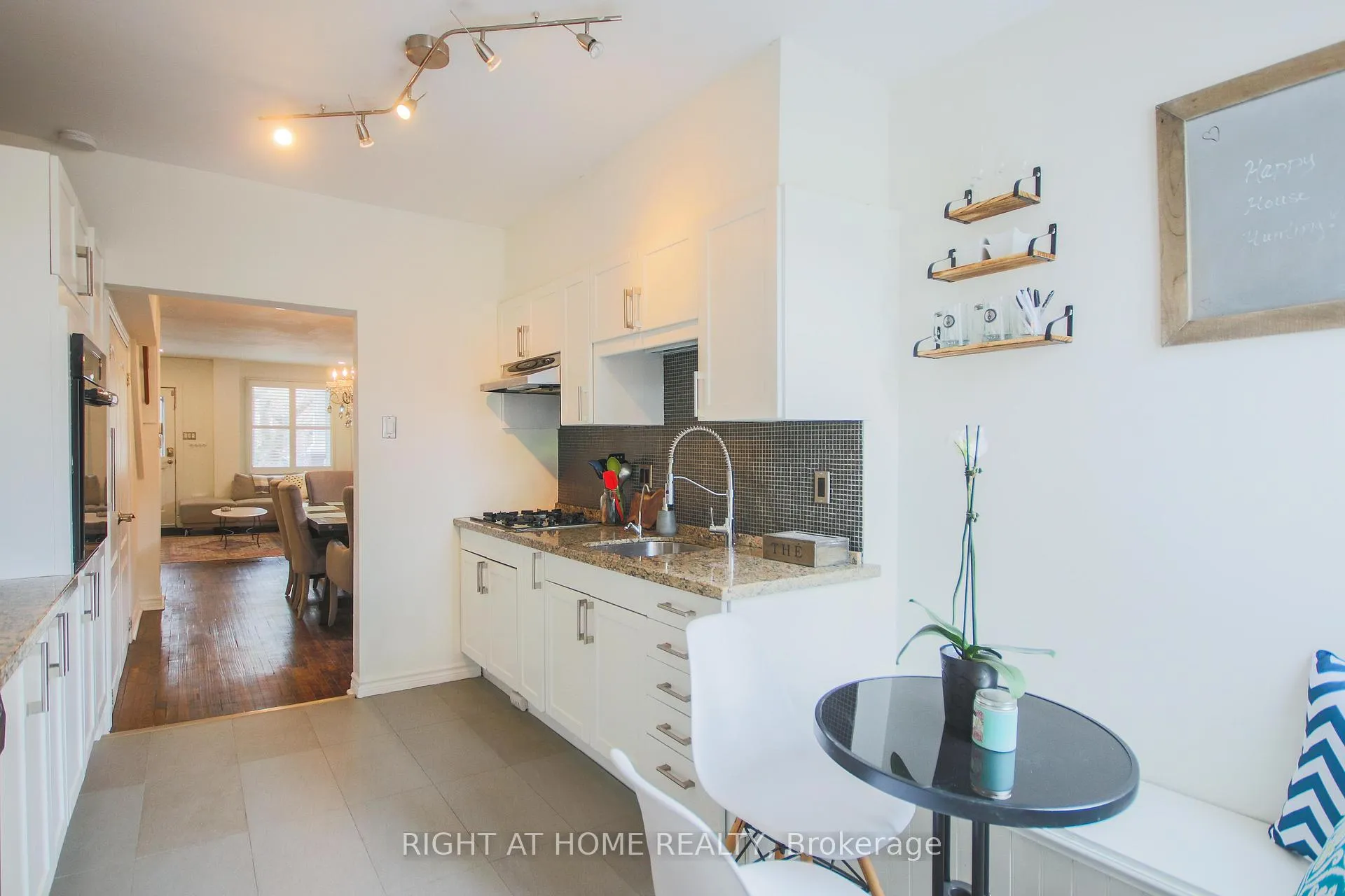 Photo 9 of 44 Rhodes Avenue, Toronto, Greenwood-Coxwell — HOMEH