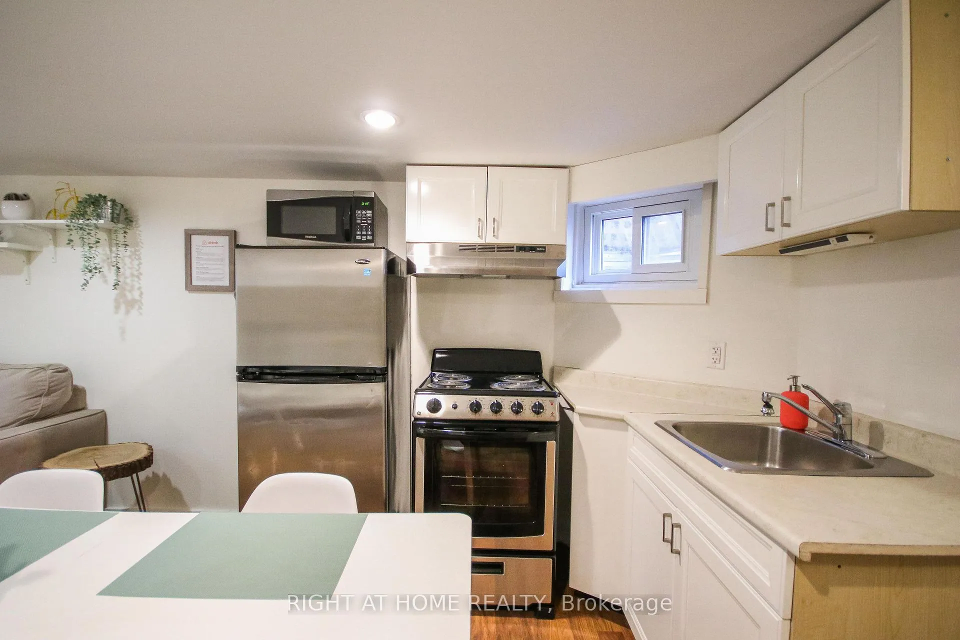 Photo 25 of 44 Rhodes Avenue, Toronto, Greenwood-Coxwell — HOMEH