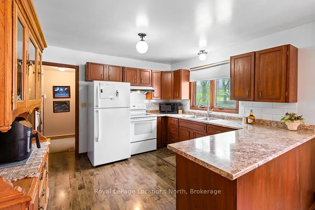 Photo 20 of 317044 Highway 6 & 10, Chatsworth — HOMEH