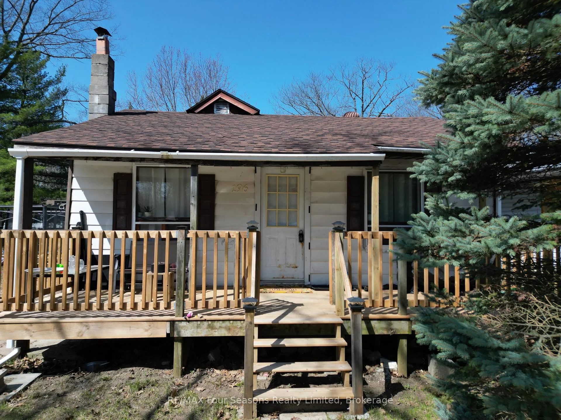 Photo 3 of 196 Melrose Avenue, Wasaga Beach — HOMEH
