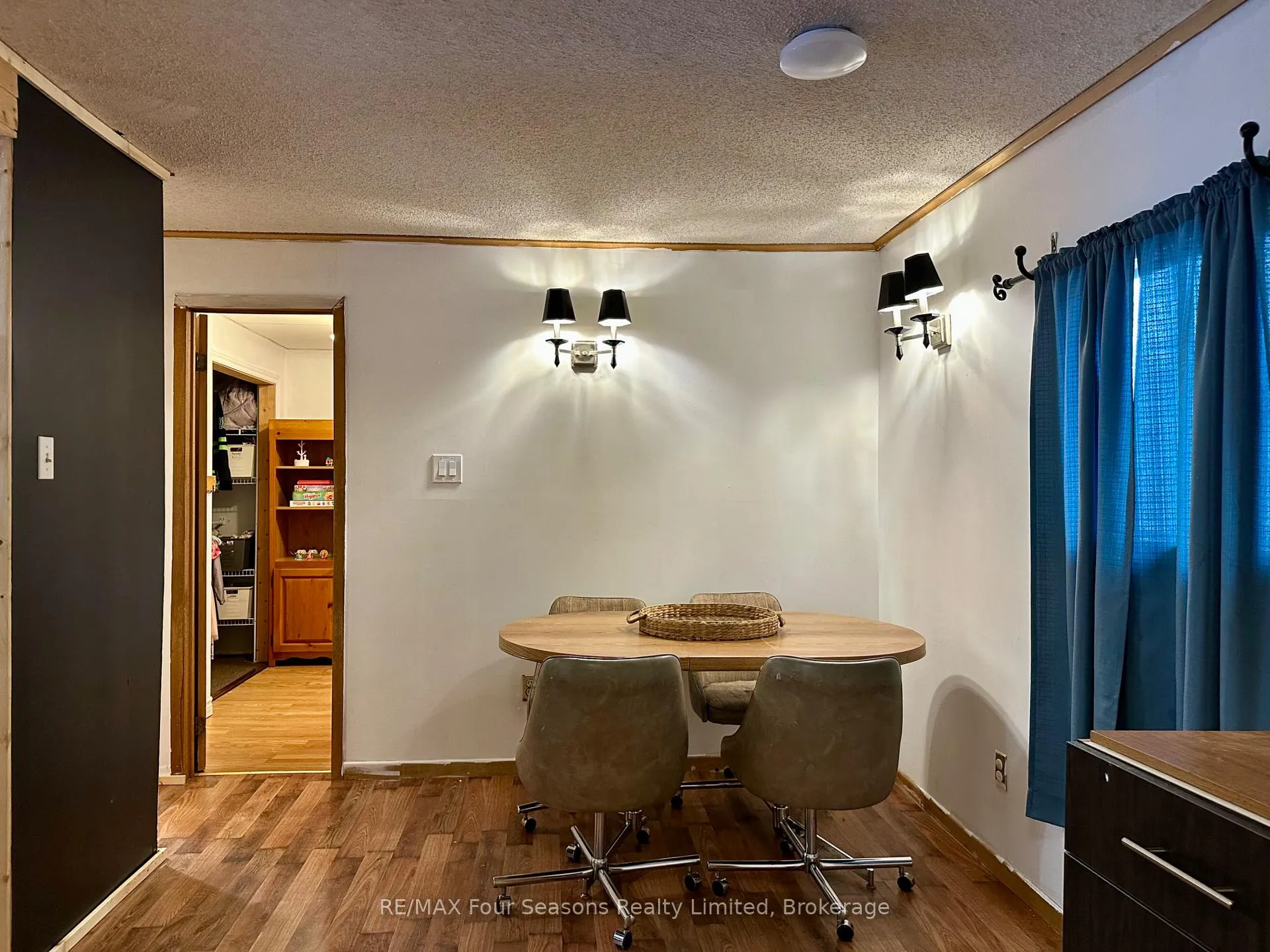 Photo 10 of 196 Melrose Avenue, Wasaga Beach — HOMEH