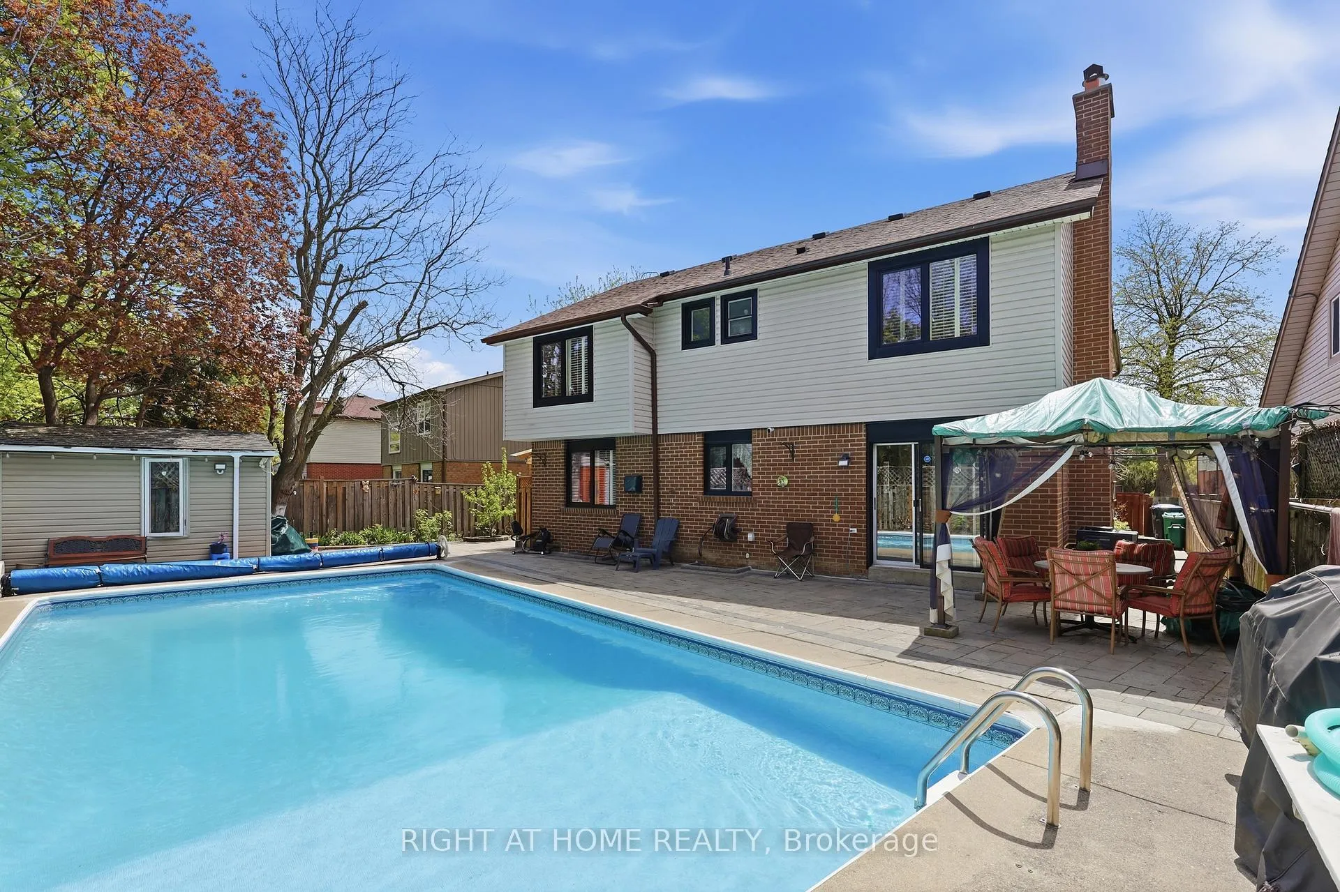 Photo 37 of 33 Parkside Drive, Brampton, Brampton South — HOMEH