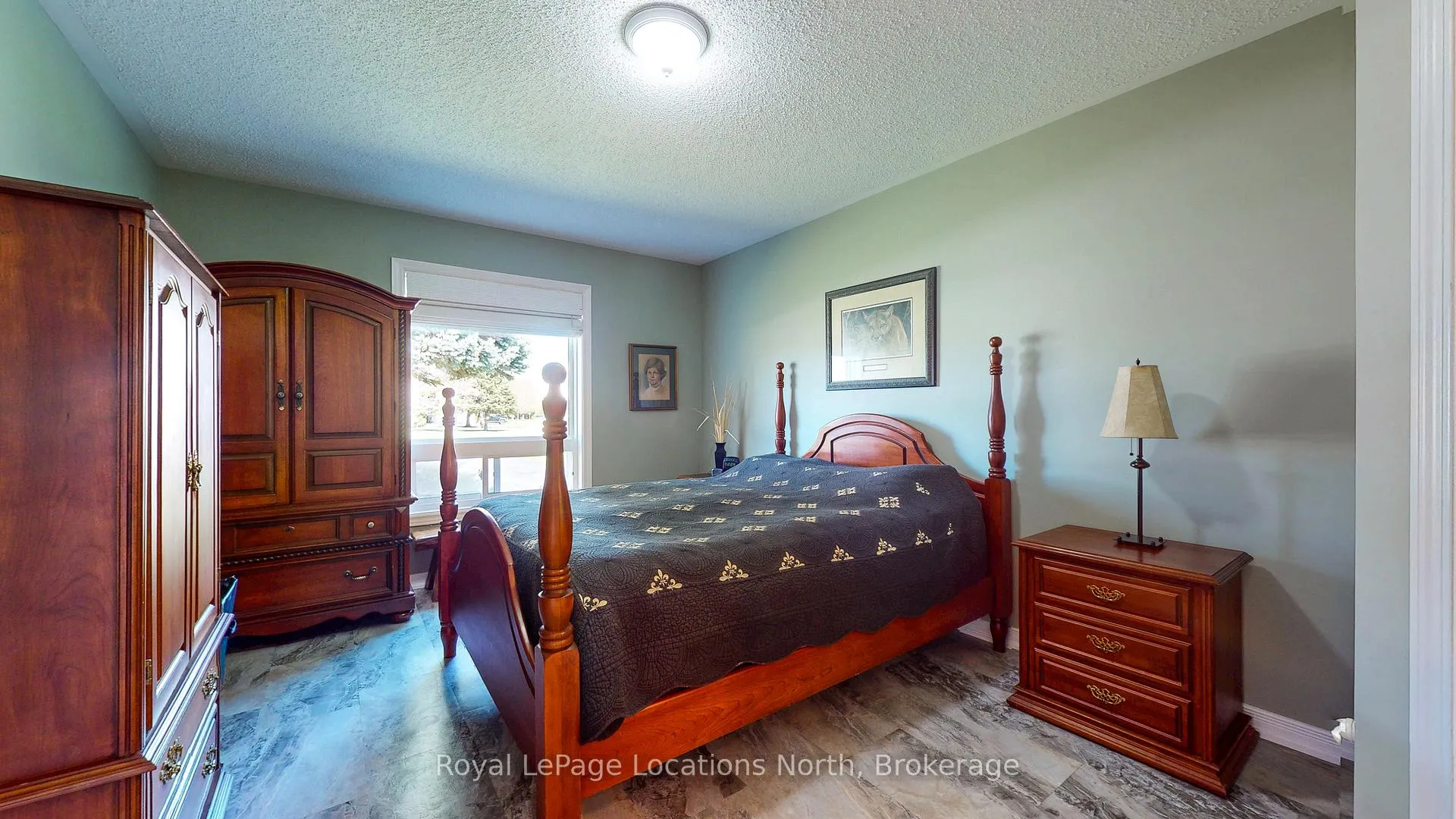 Photo 13 of 37 Indiana Avenue, Wasaga Beach — HOMEH