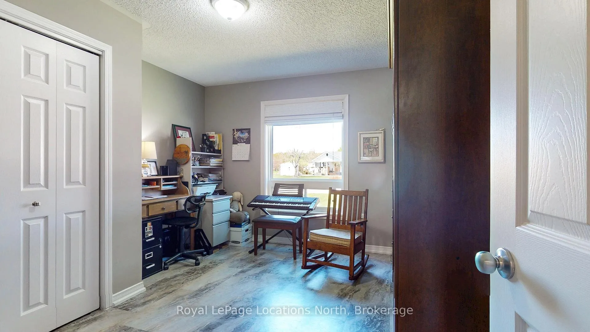Photo 16 of 37 Indiana Avenue, Wasaga Beach — HOMEH
