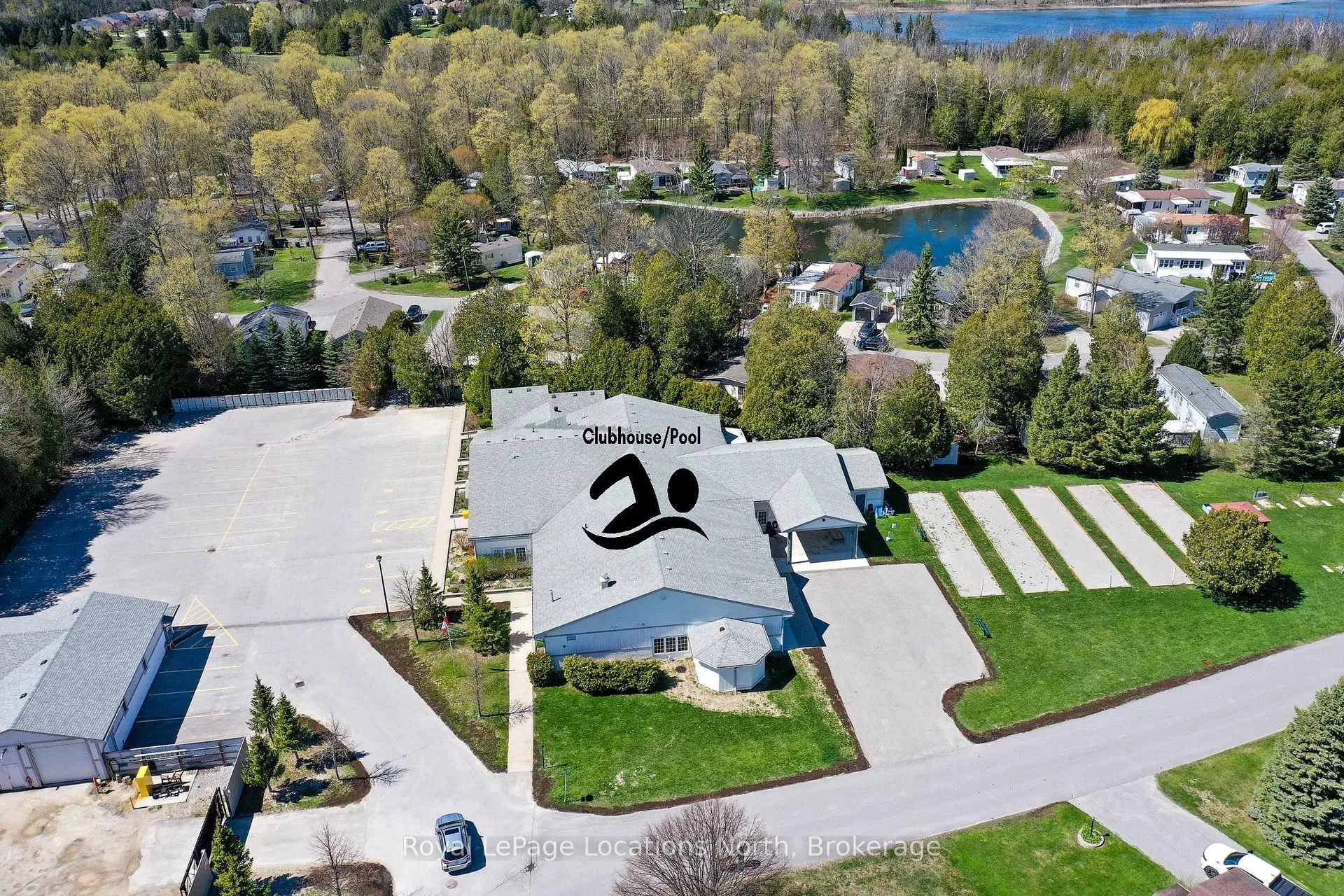Photo 30 of 37 Indiana Avenue, Wasaga Beach — HOMEH