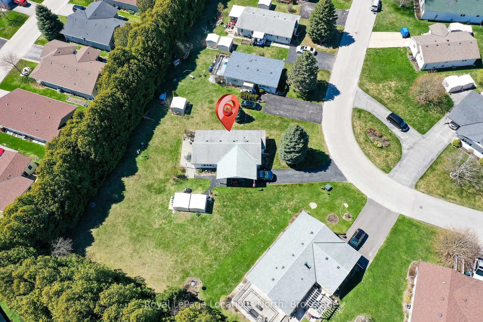 Photo 32 of 37 Indiana Avenue, Wasaga Beach — HOMEH