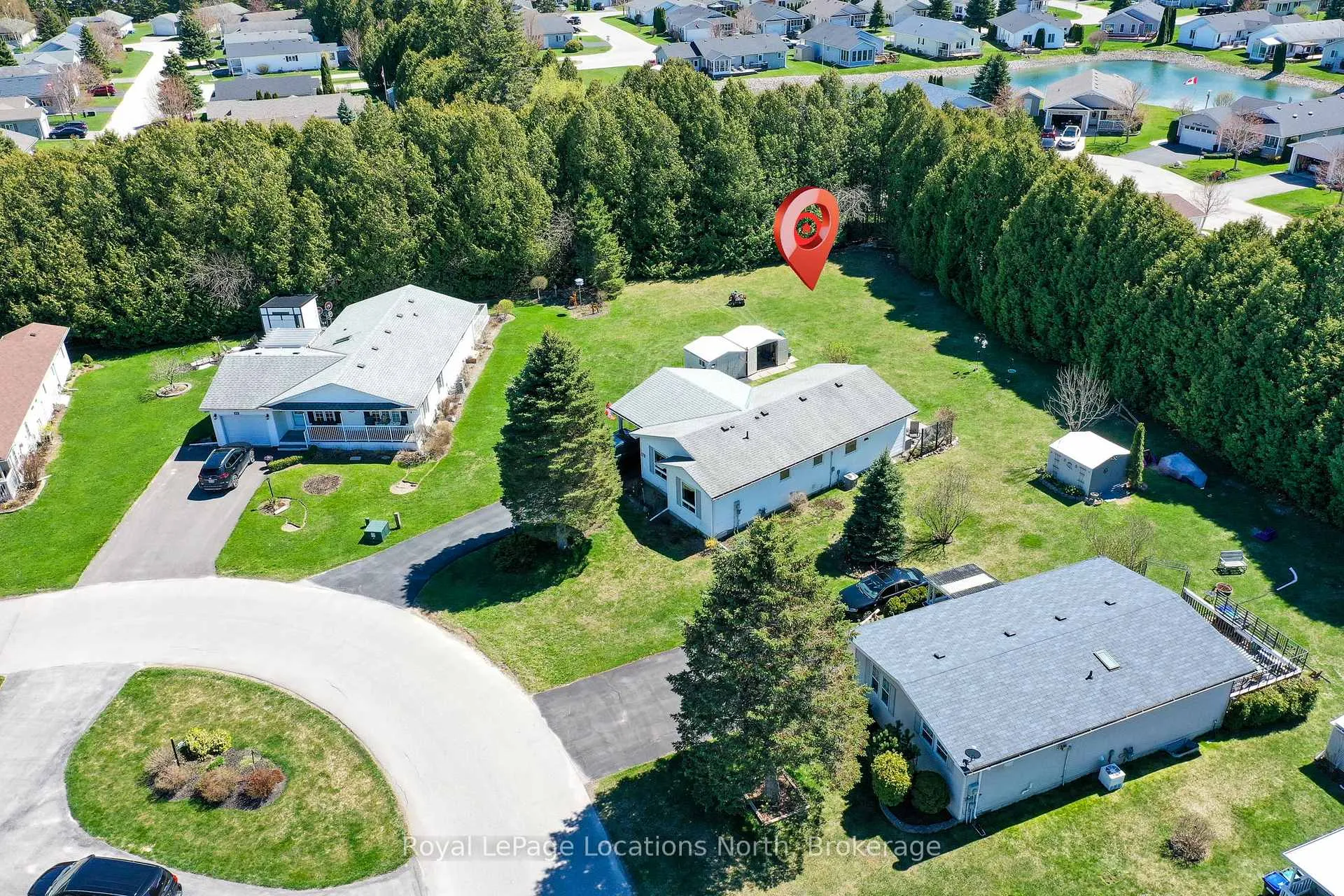 Photo 35 of 37 Indiana Avenue, Wasaga Beach — HOMEH