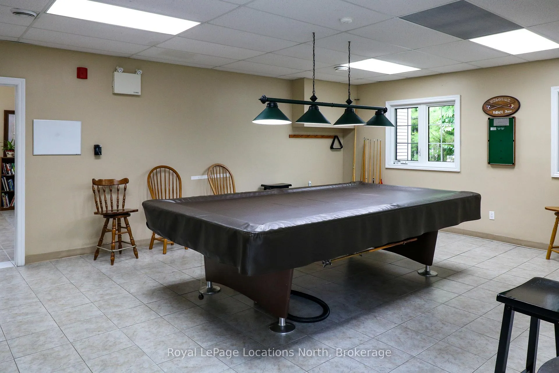 Photo 43 of 37 Indiana Avenue, Wasaga Beach — HOMEH