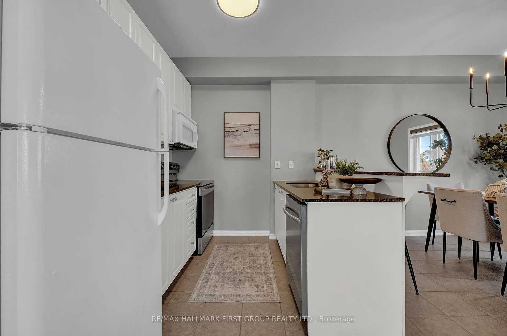 Photo 6 of Unit 101, 1 Sidney Lane, Clarington, Bowmanville — HOMEH