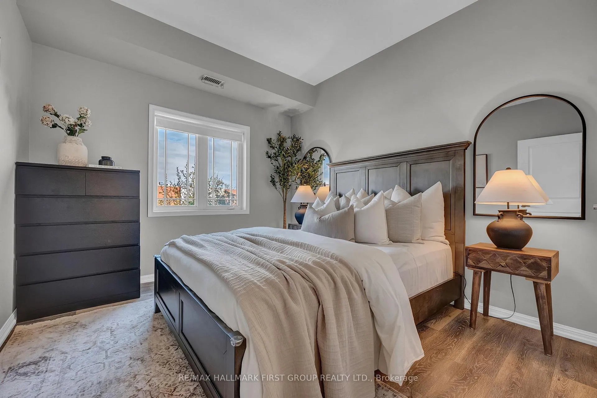 Photo 20 of Unit 101, 1 Sidney Lane, Clarington, Bowmanville — HOMEH