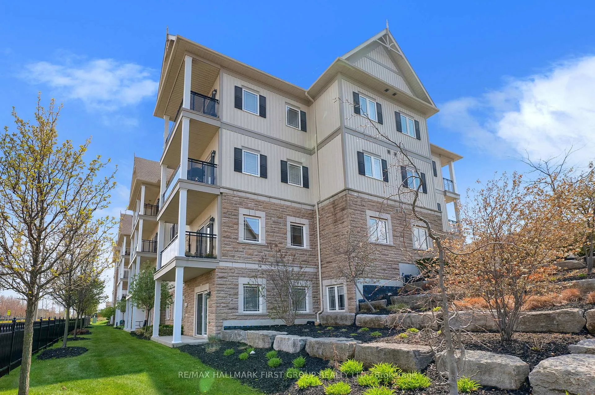 Photo 36 of Unit 101, 1 Sidney Lane, Clarington, Bowmanville — HOMEH