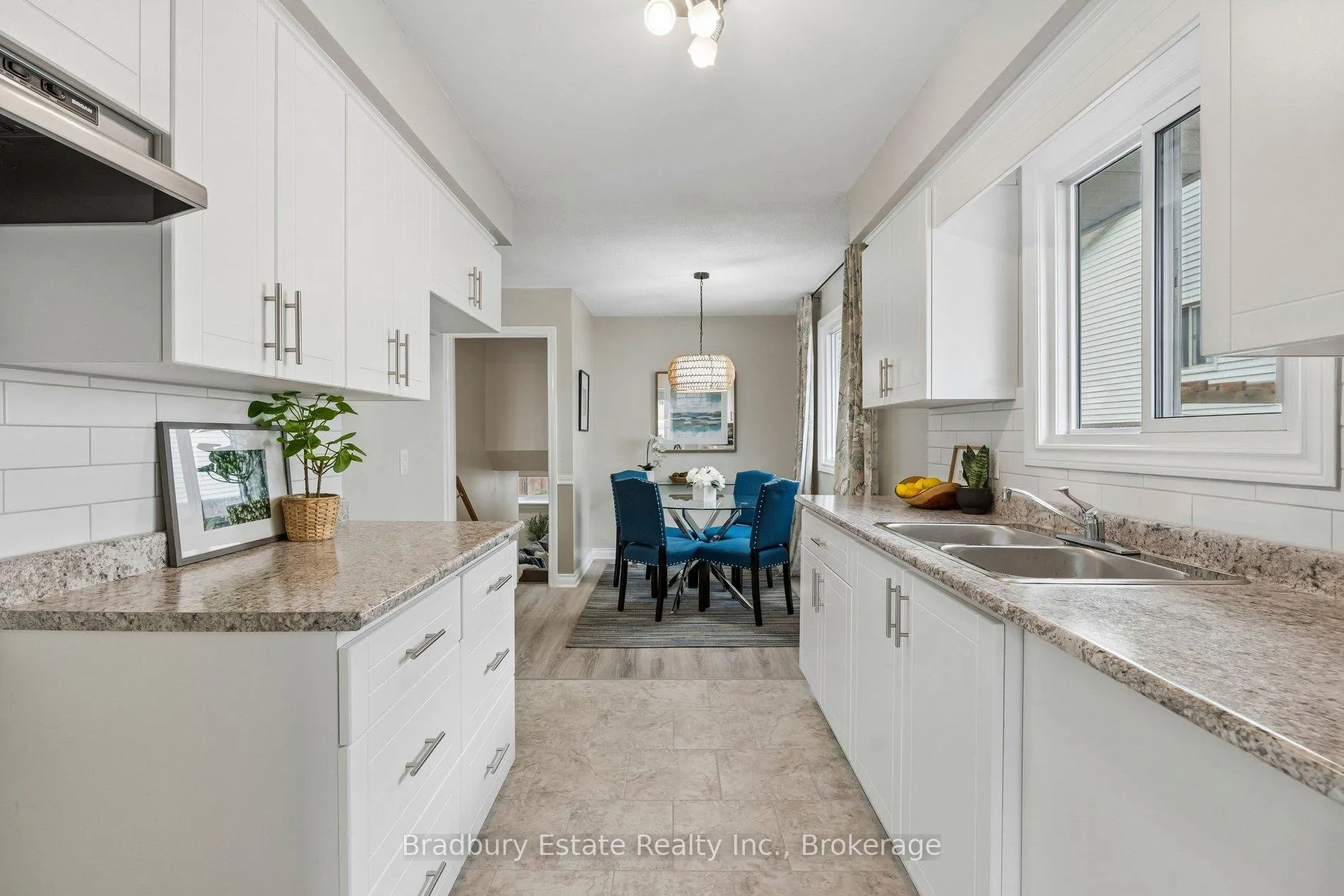 Photo 11 of 31 Mayfair Drive, Welland, Broadway — HOMEH