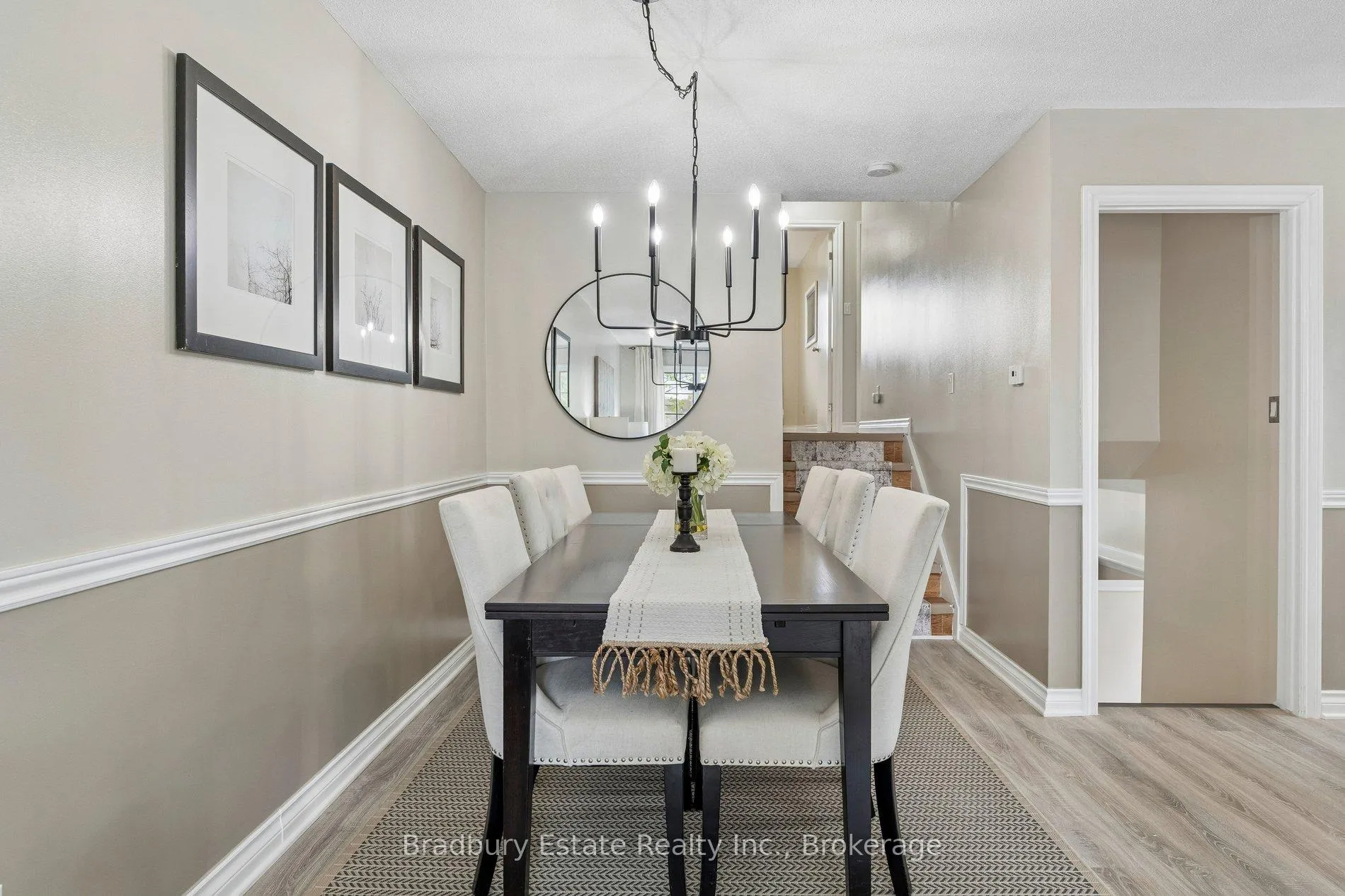 Photo 14 of 31 Mayfair Drive, Welland, Broadway — HOMEH