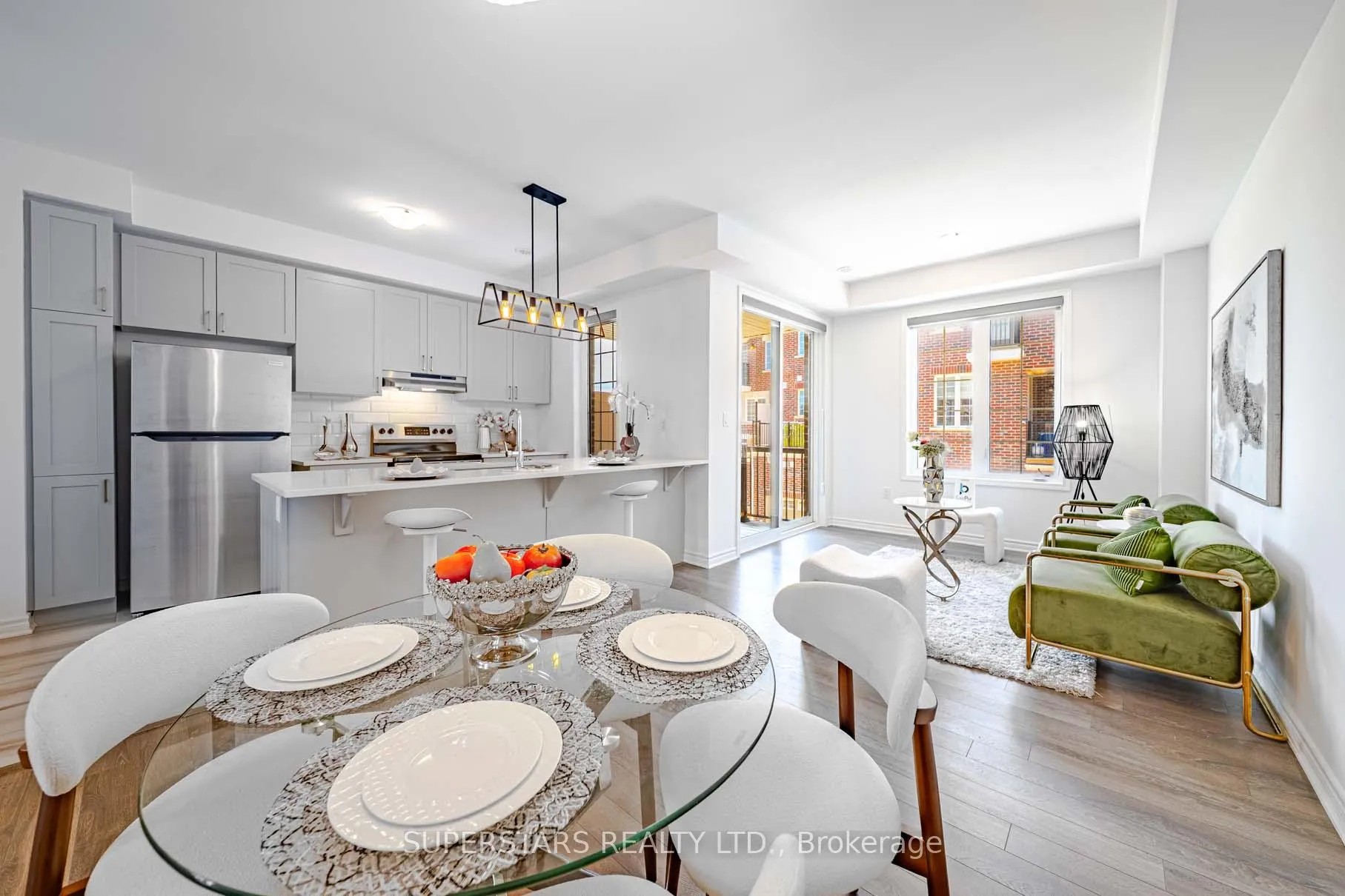 Photo 9 of 3342 Thunderbird Promenade, Pickering, Rural Pickering — HOMEH