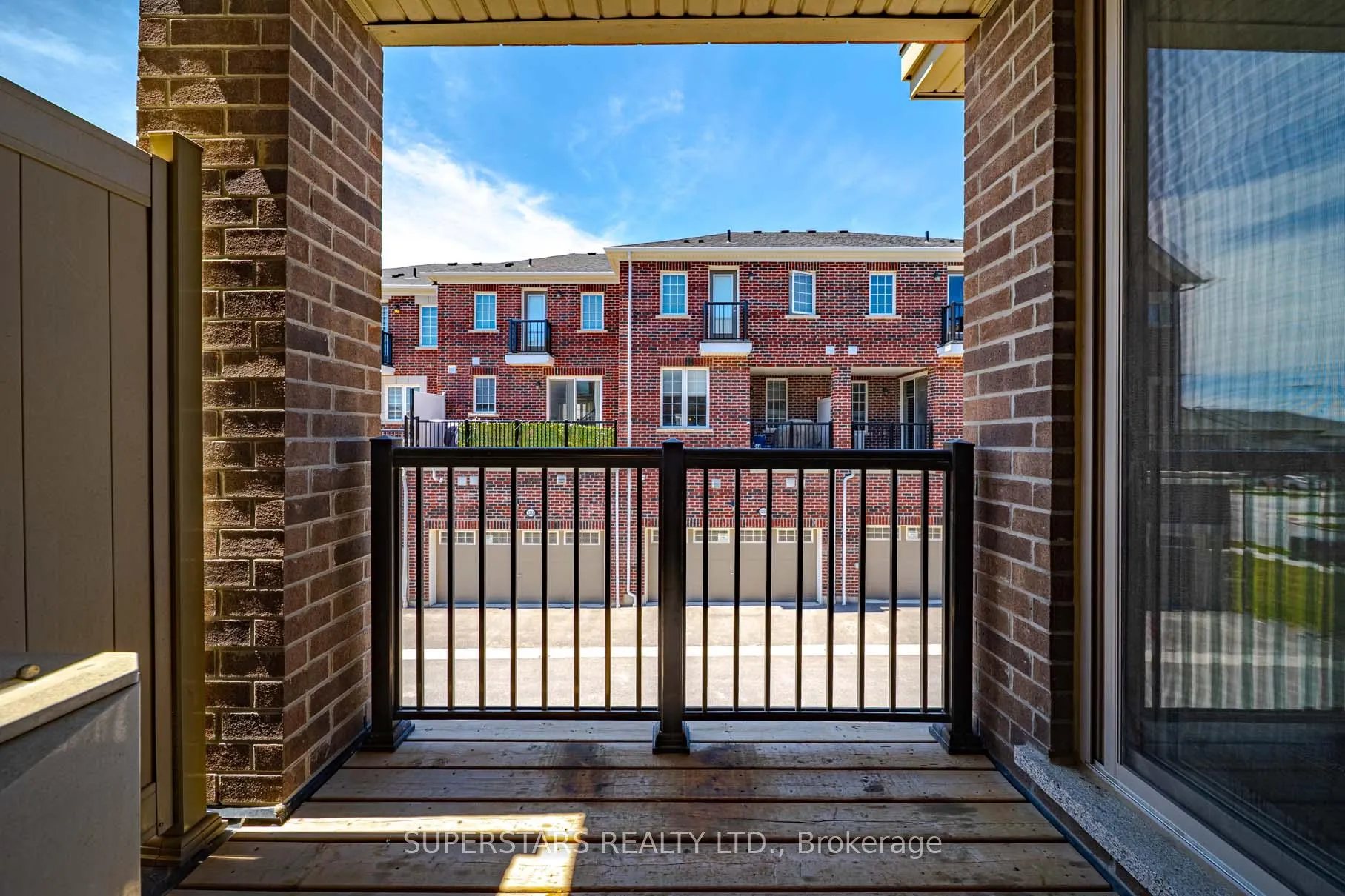 Photo 12 of 3342 Thunderbird Promenade, Pickering, Rural Pickering — HOMEH