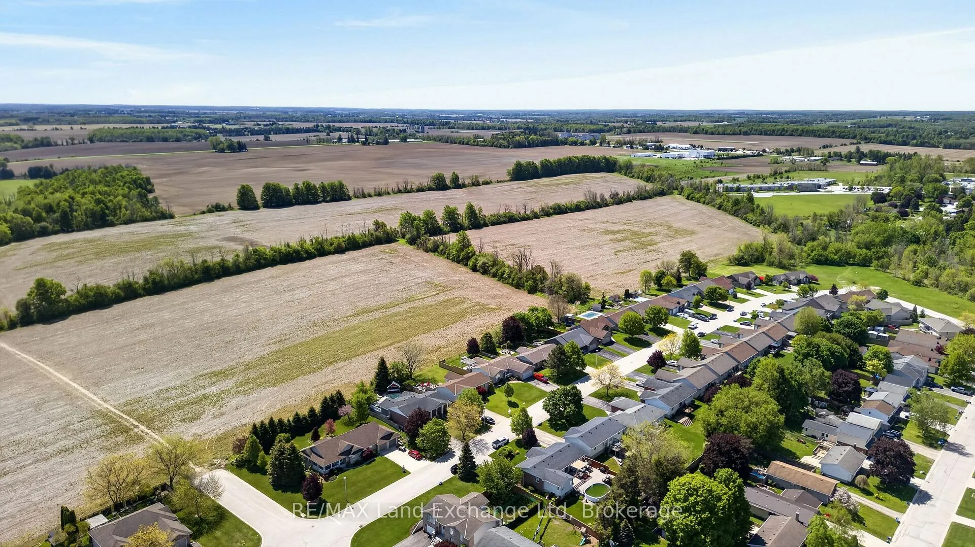 Photo 7 of 469 Grandview Road, North Huron, Wingham — HOMEH