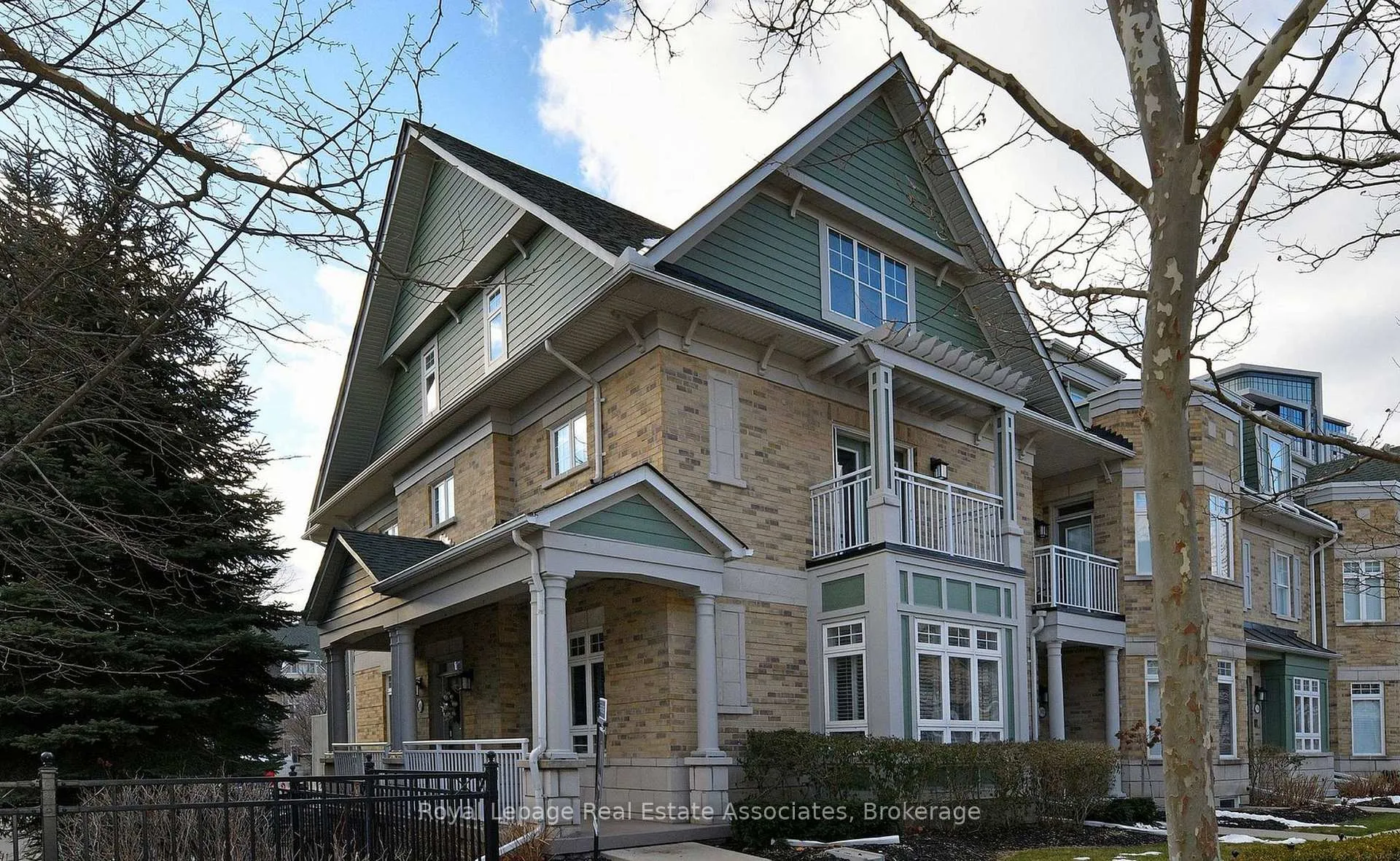 Photo 1 of Unit 4, 100 Compass Way, Mississauga, Port Credit — HOMEH