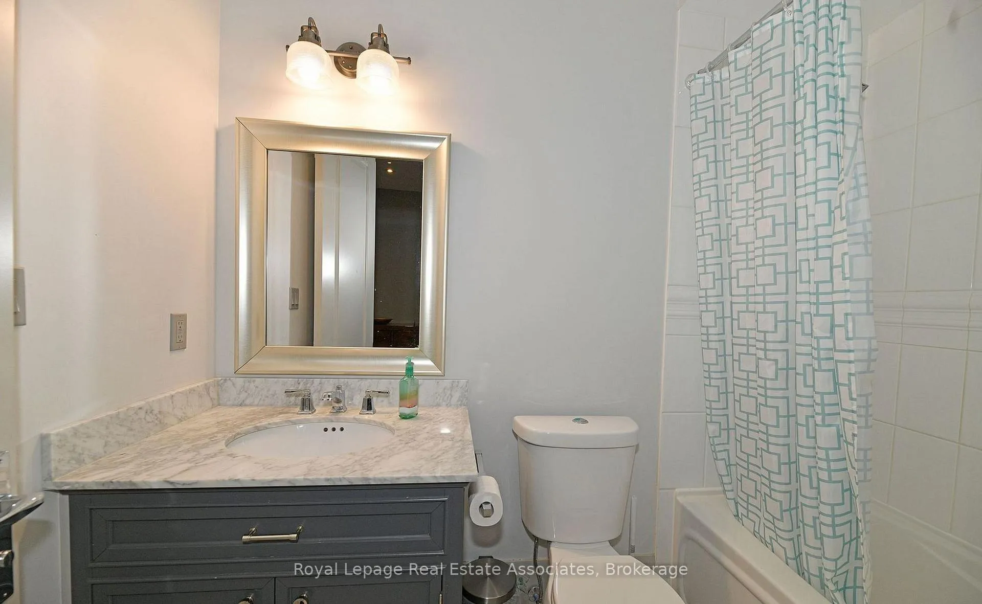 Photo 17 of Unit 4, 100 Compass Way, Mississauga, Port Credit — HOMEH