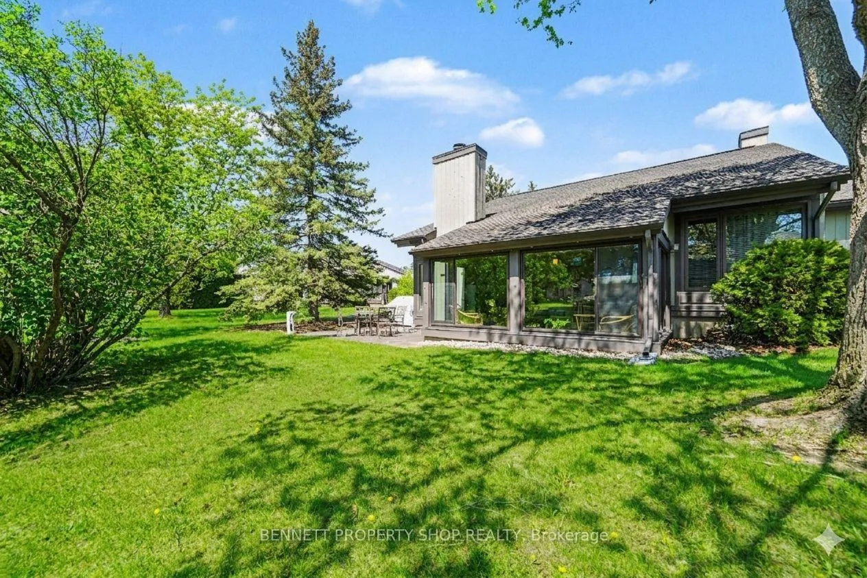 Photo 2 of 12 Laurel Valley Court, Ottawa, Stittsville (Central) — HOMEH