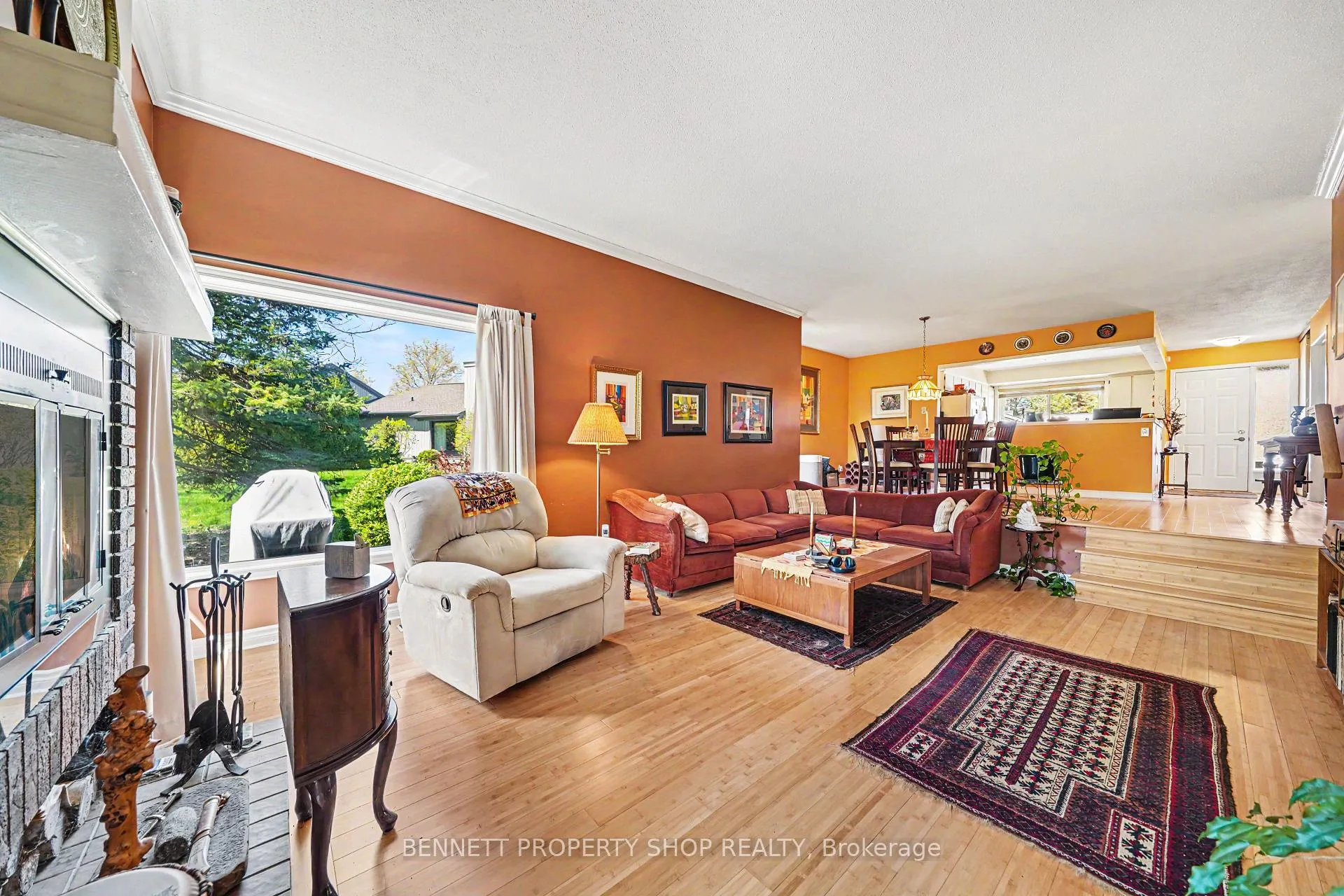 Photo 3 of 12 Laurel Valley Court, Ottawa, Stittsville (Central) — HOMEH
