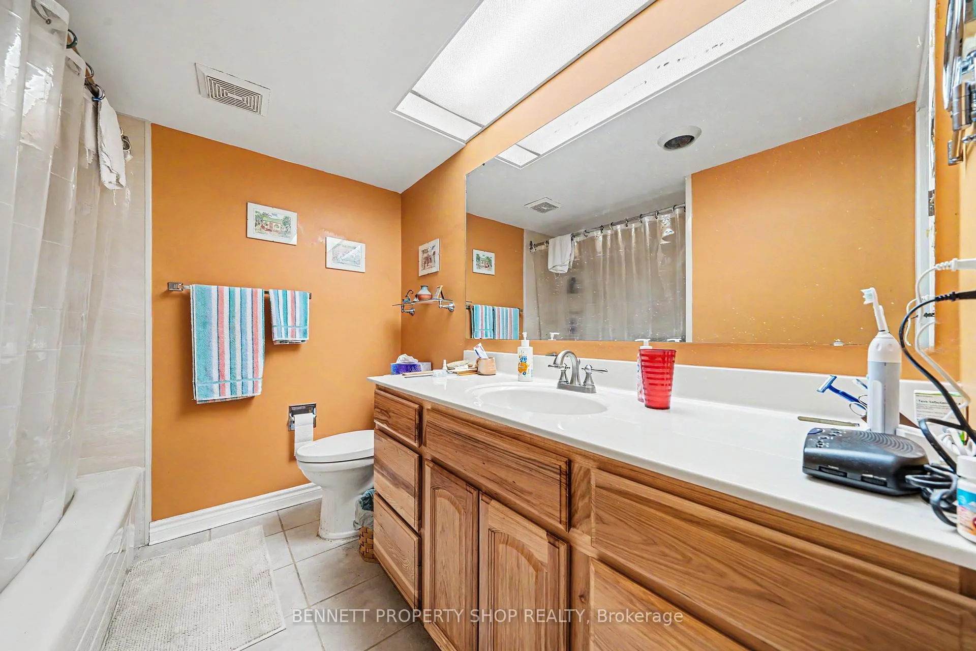 Photo 8 of 12 Laurel Valley Court, Ottawa, Stittsville (Central) — HOMEH